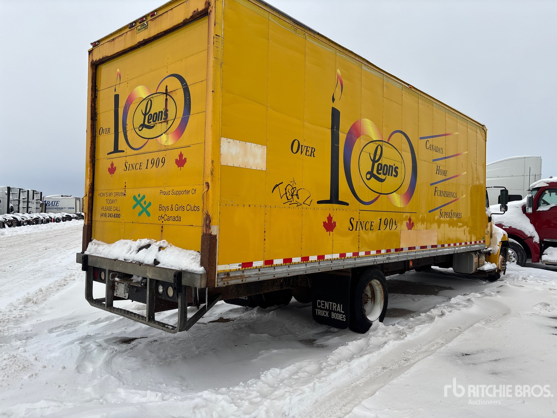 General Appearance with Bild, Ecke hinten rechts