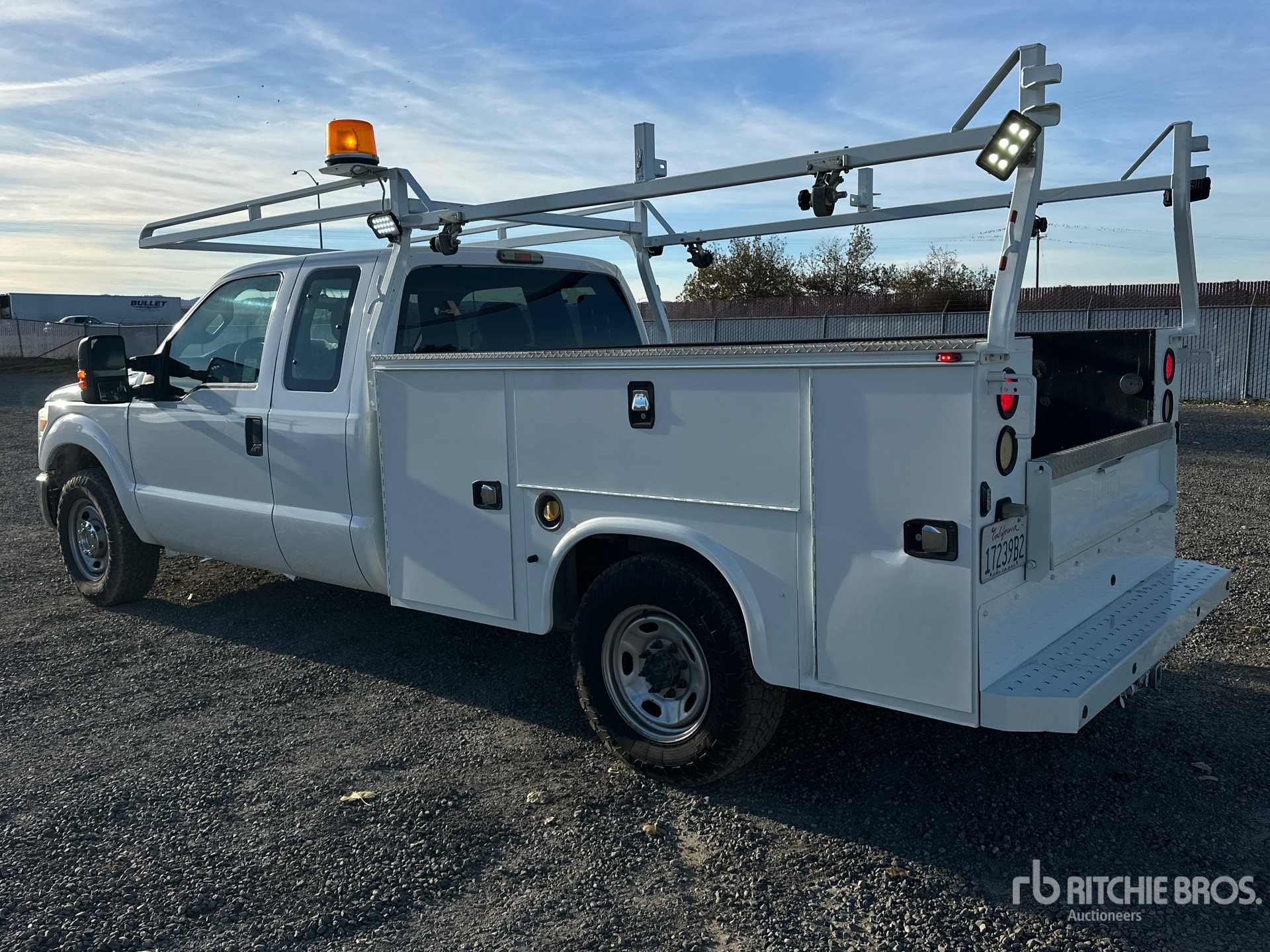 General Appearance with Bild, Ecke hinten links