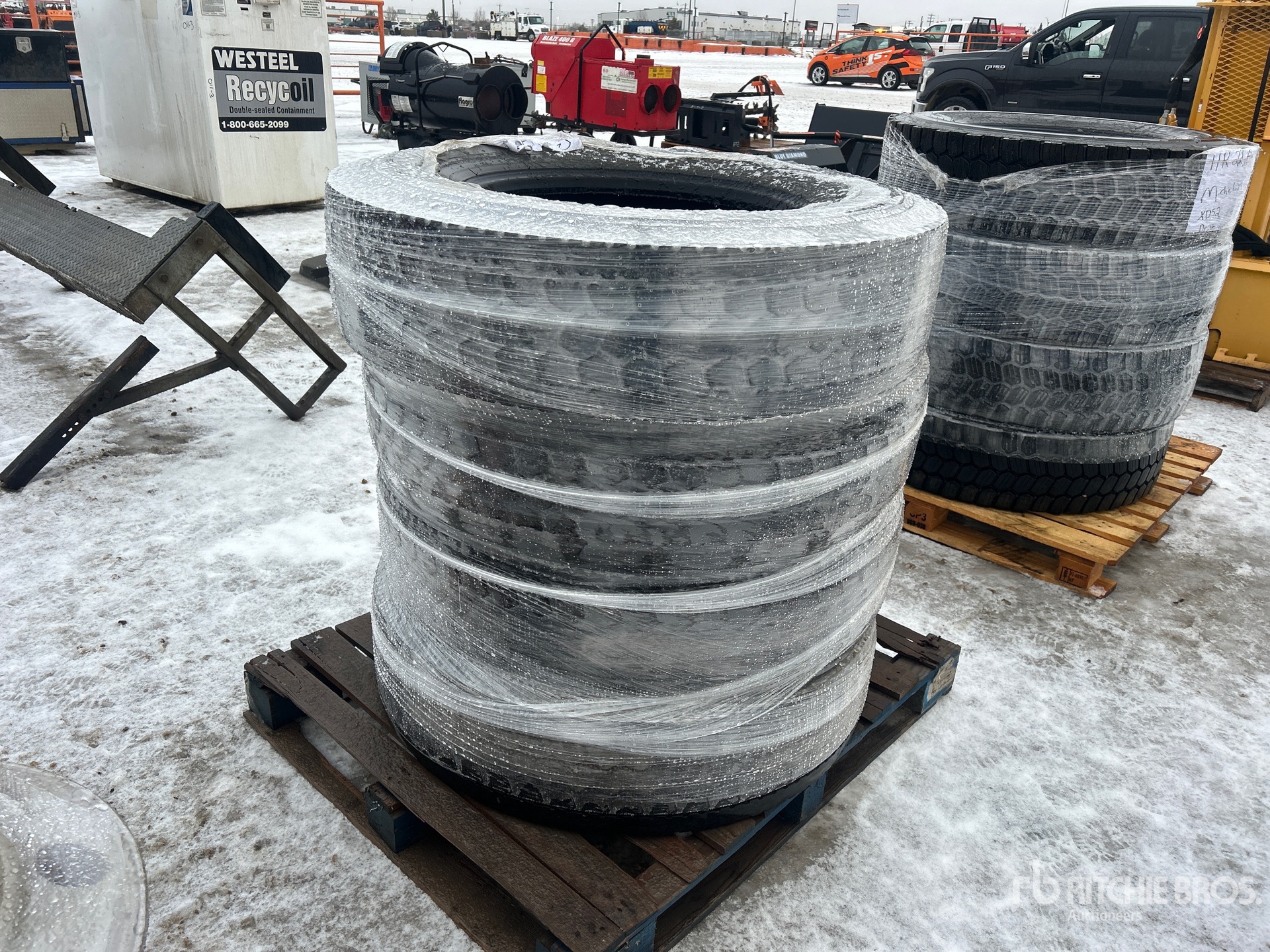 General Appearance with Bild, Ecke hinten rechts