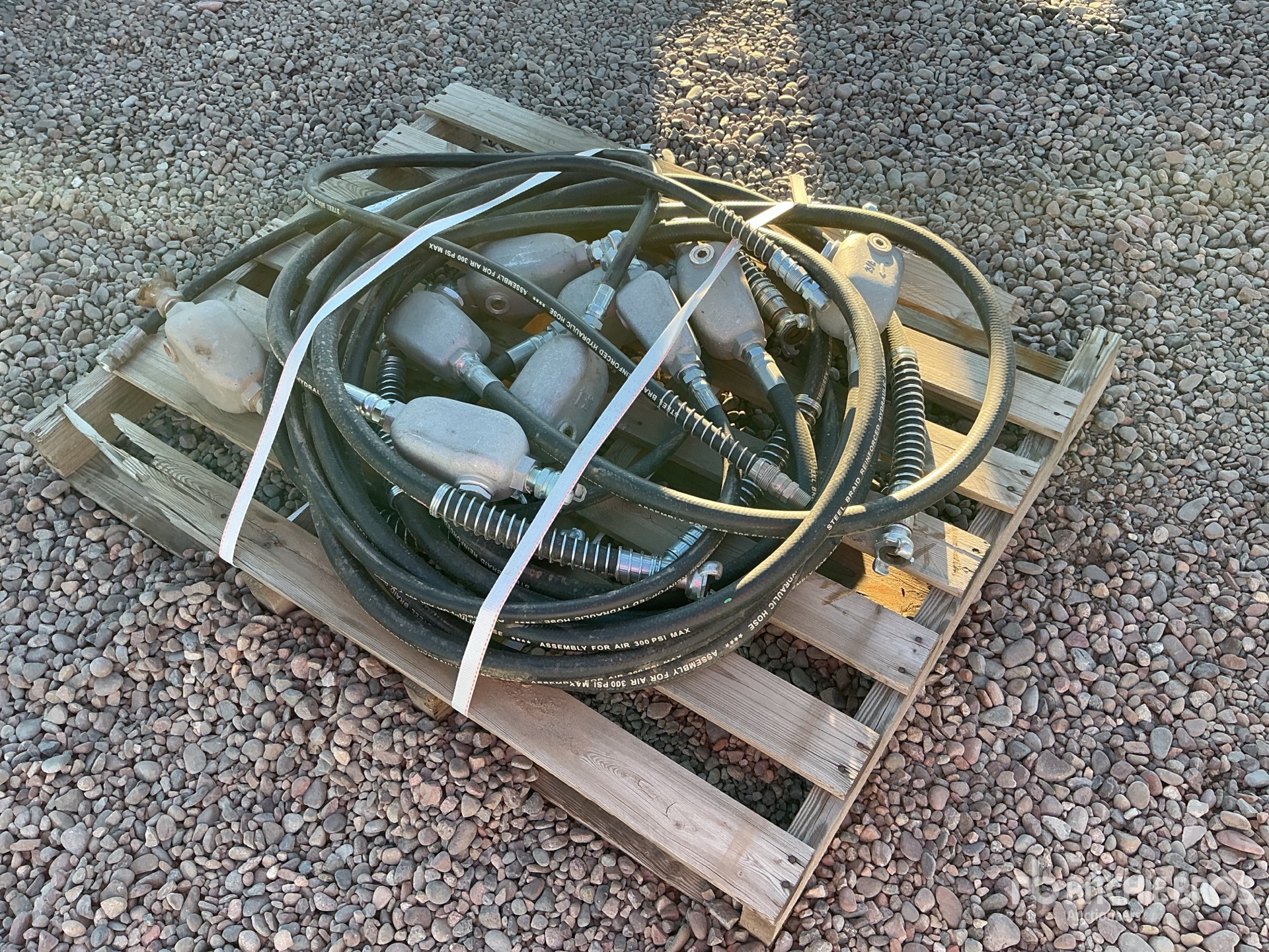 Aspect général with Image, coin avant gauche