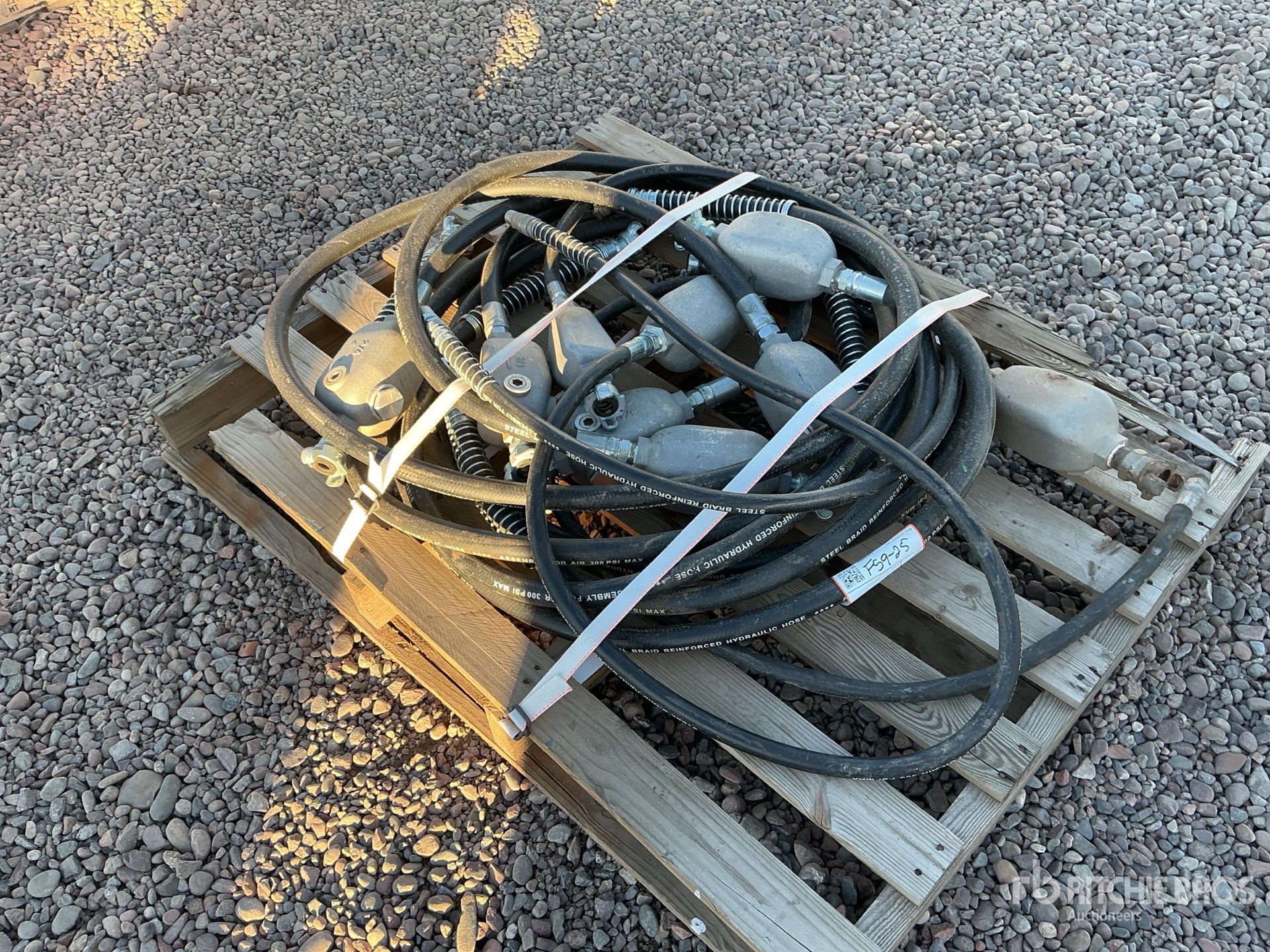 Aspect général with Image, coin arrière droit