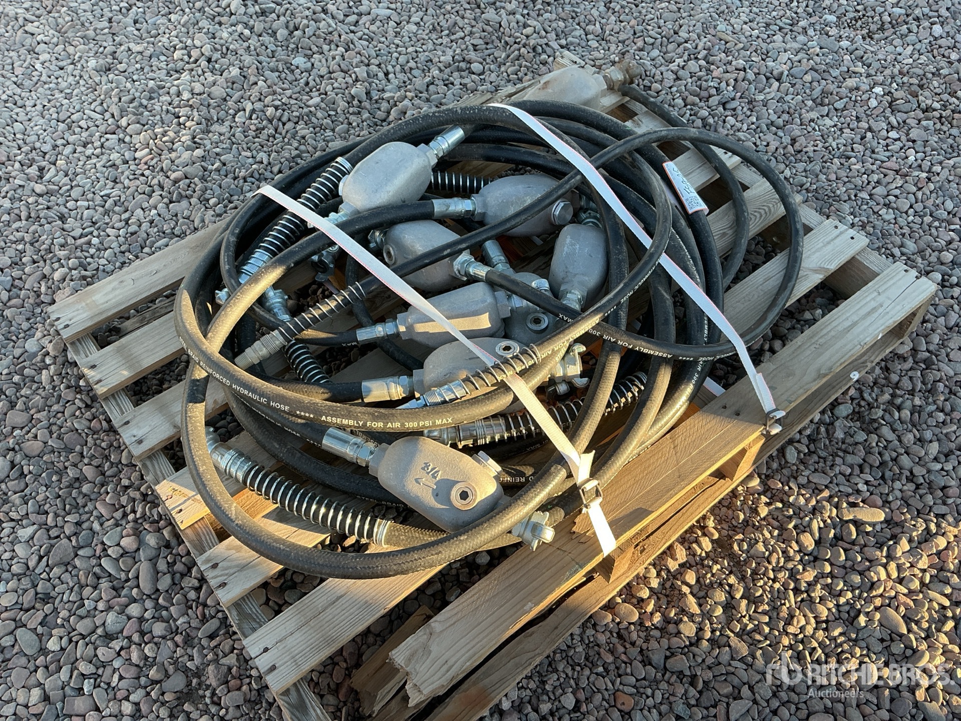 Aspect général with Image, coin arrière gauche