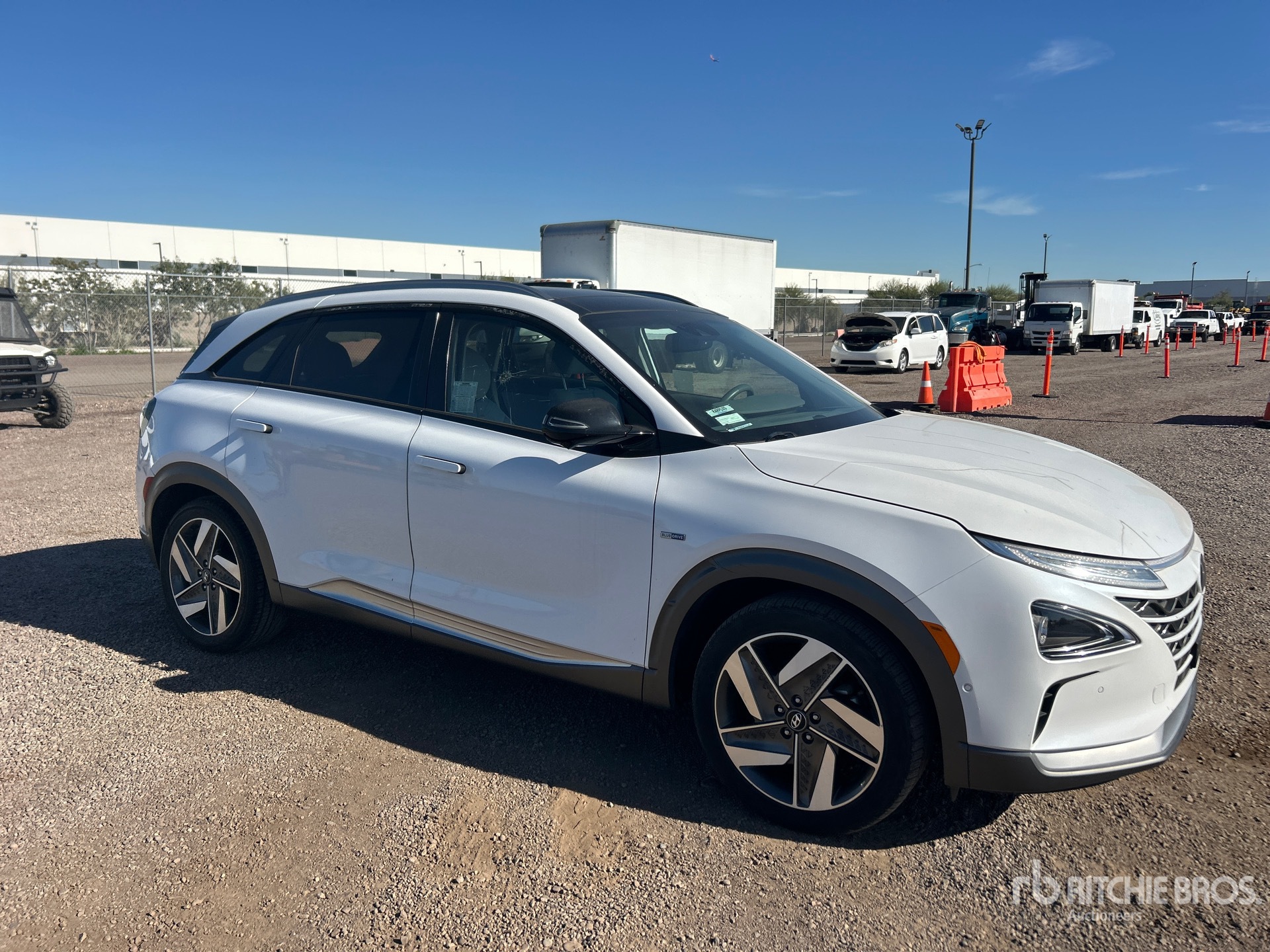 General Appearance with Picture, Right Front Corner