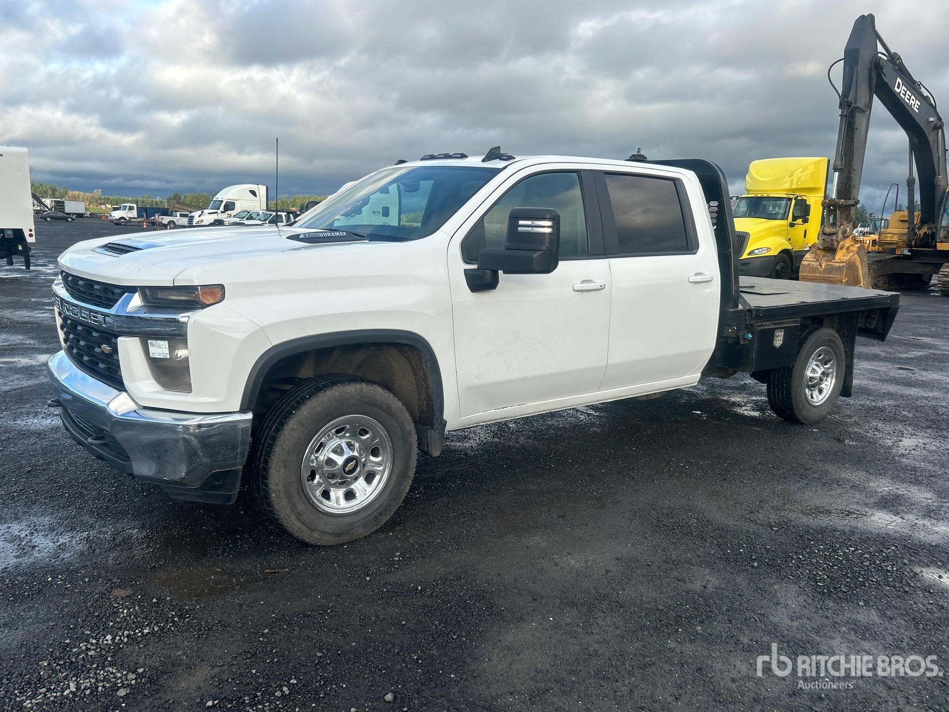 General Appearance with Bild, Ecke vorne links