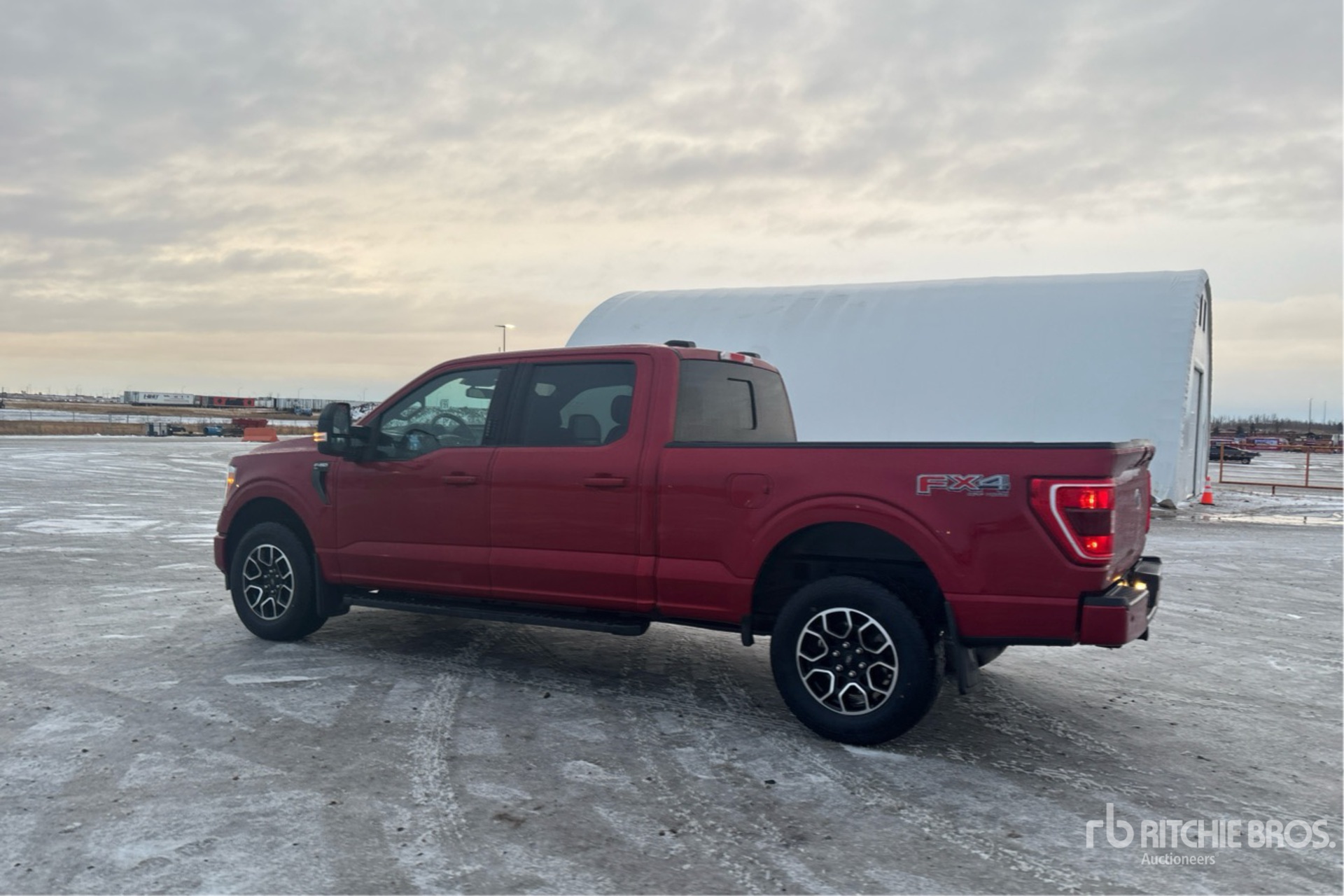 General Appearance with Imagen: esquina trasera izquierda