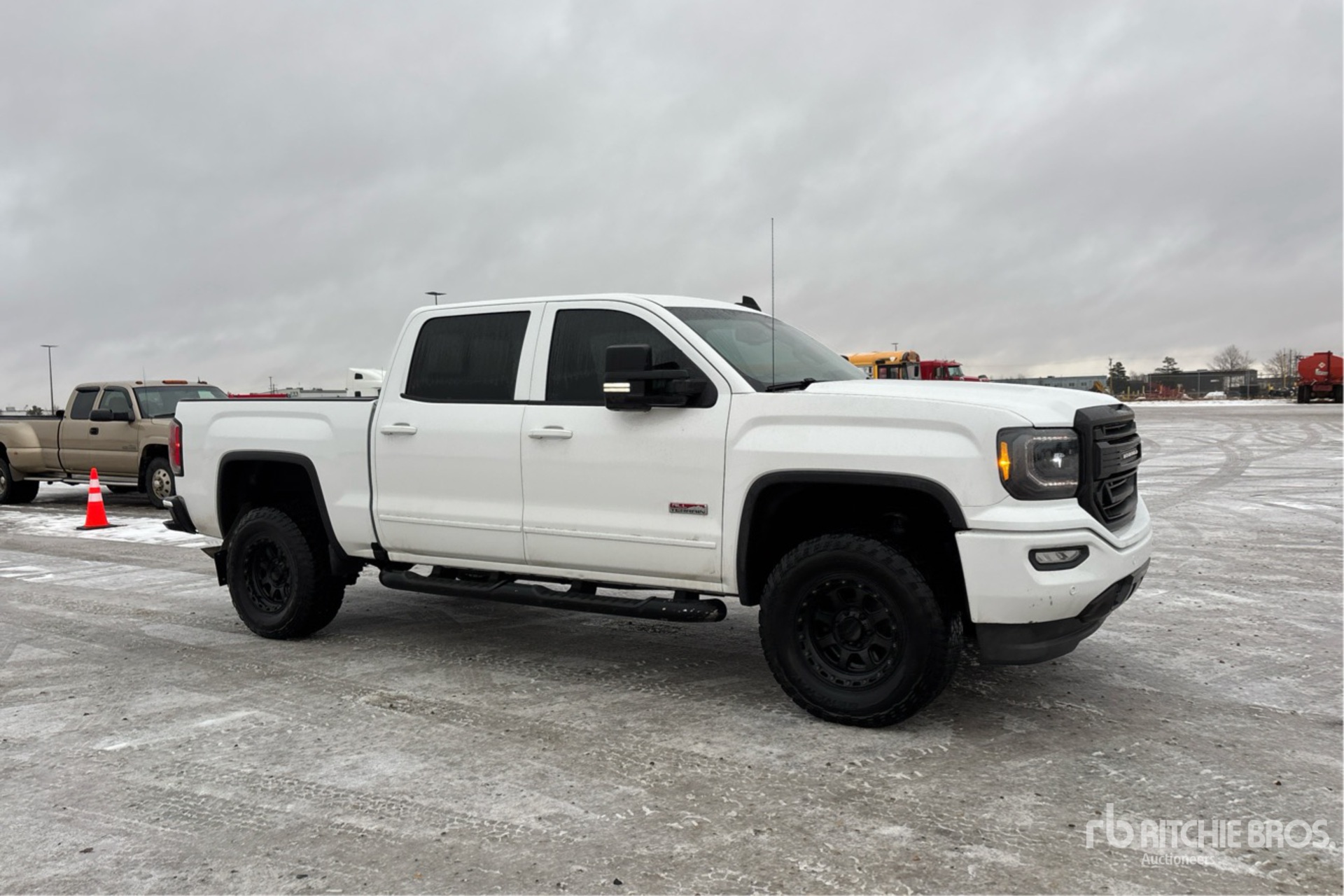 General Appearance with Picture, Right Front Corner