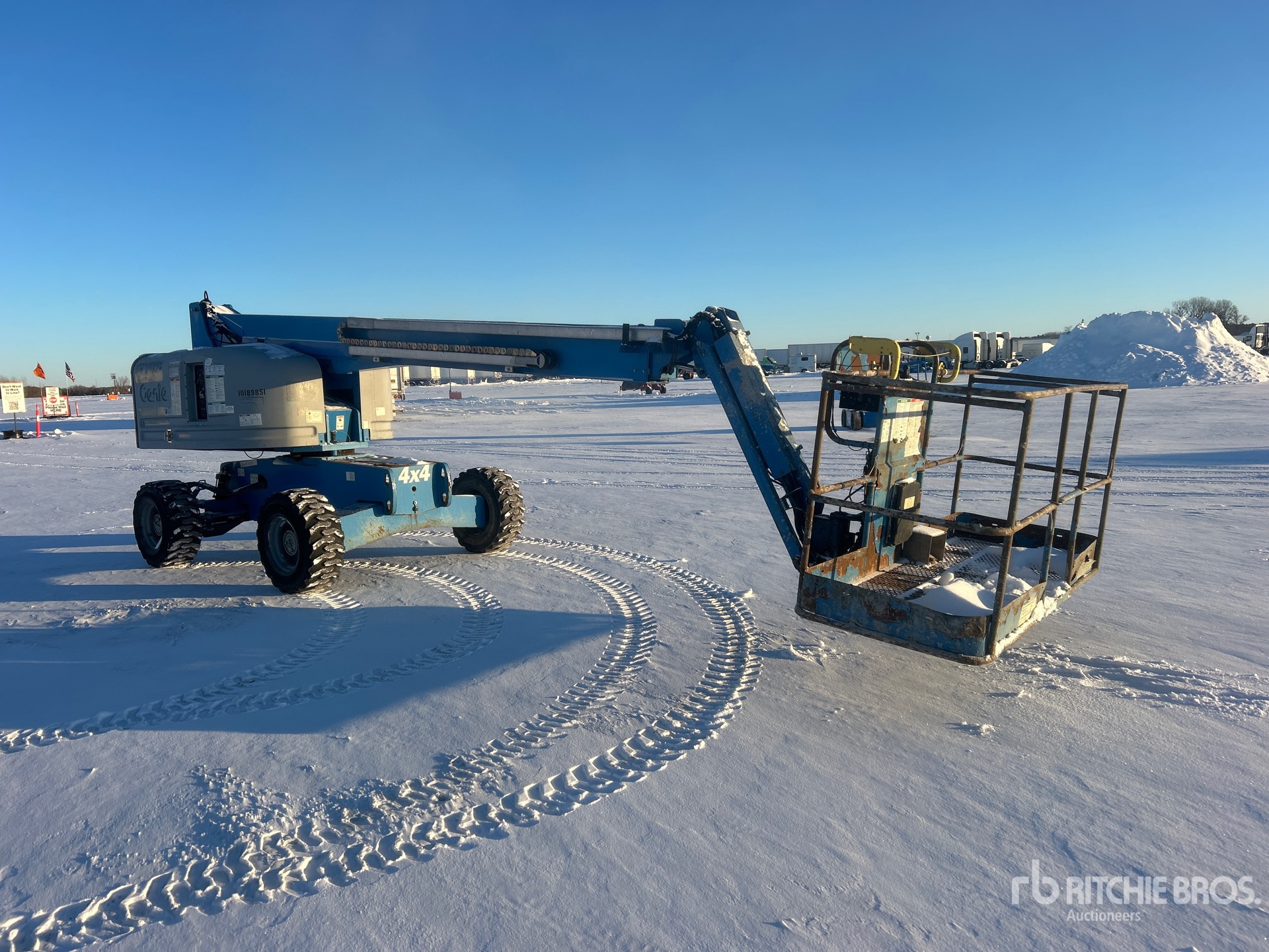 General Appearance with Picture, Right Front Corner