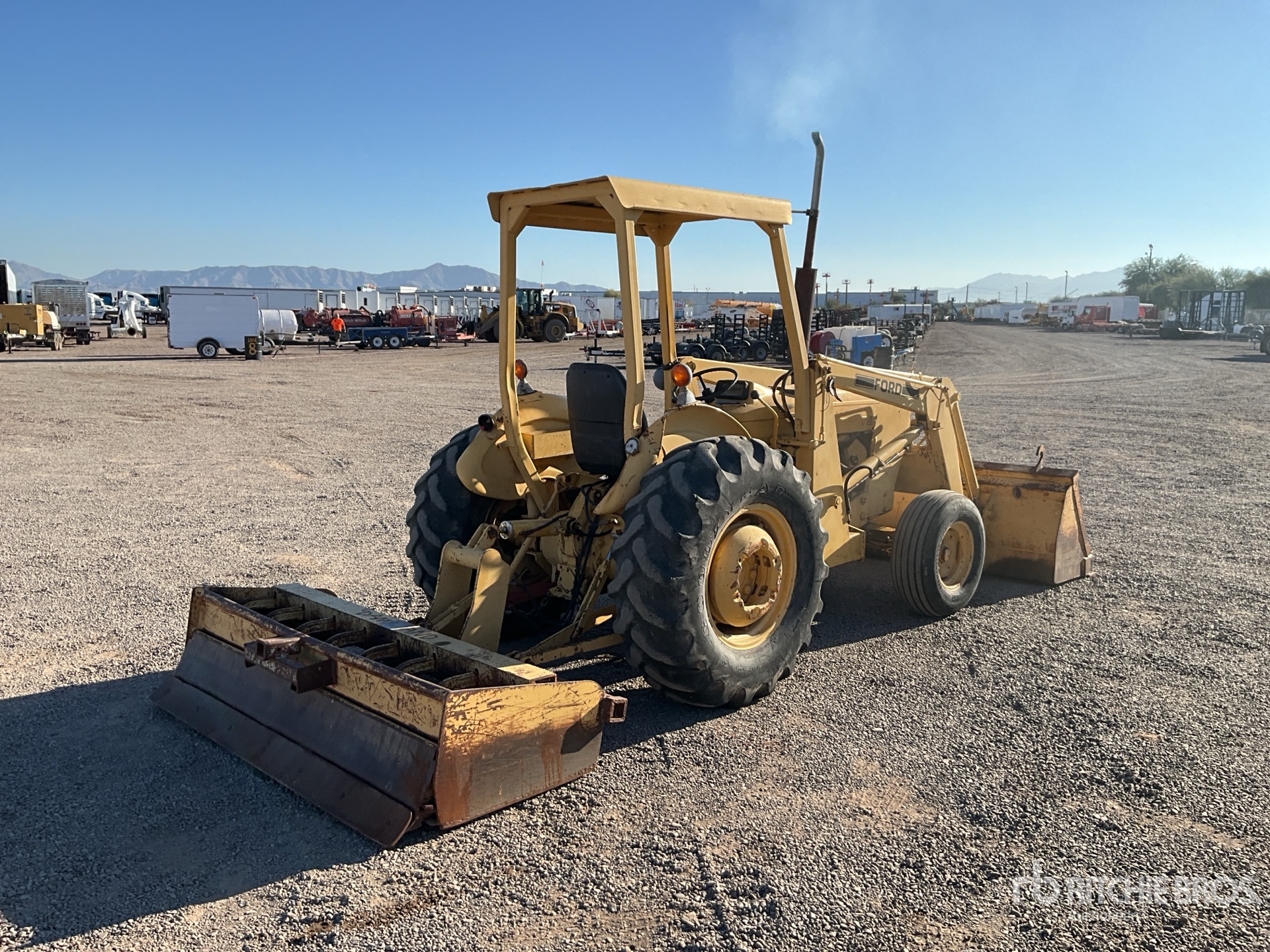 General Appearance with Picture, Right Rear Corner