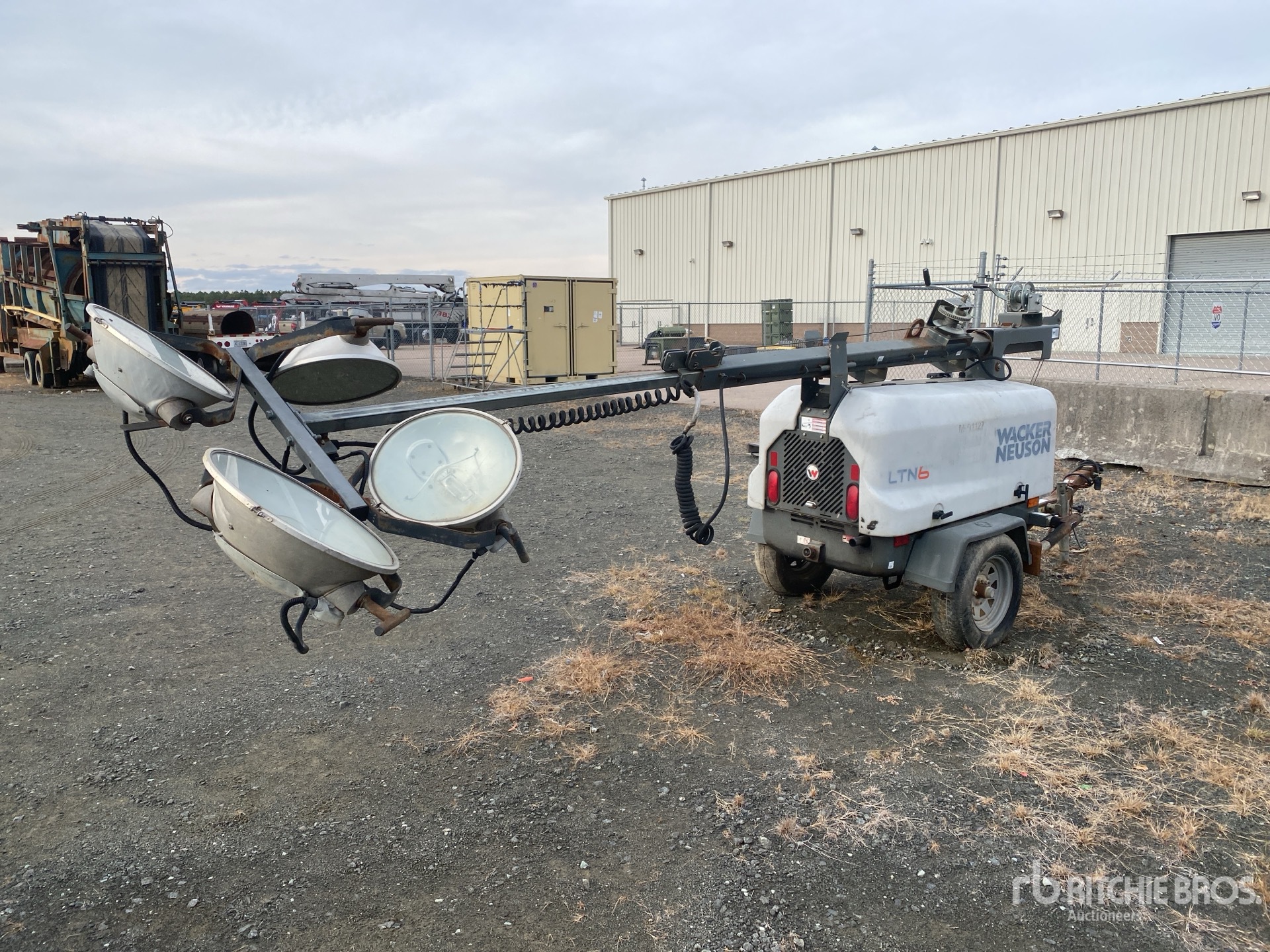 General Appearance with Picture, Right Rear Corner