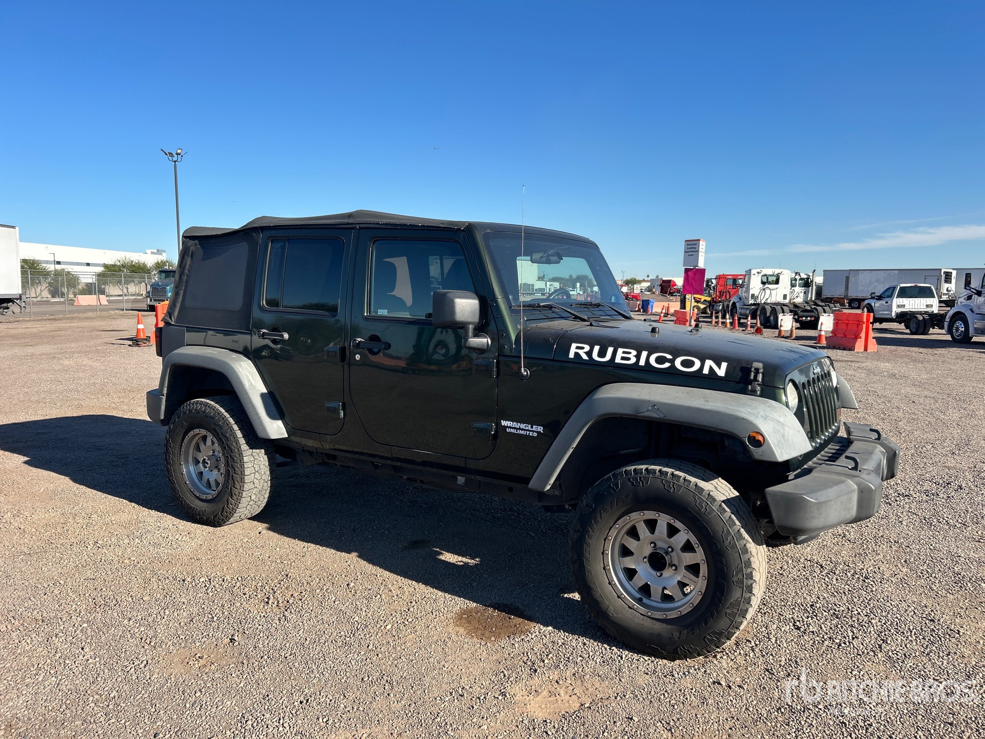 General Appearance with Picture, Right Front Corner