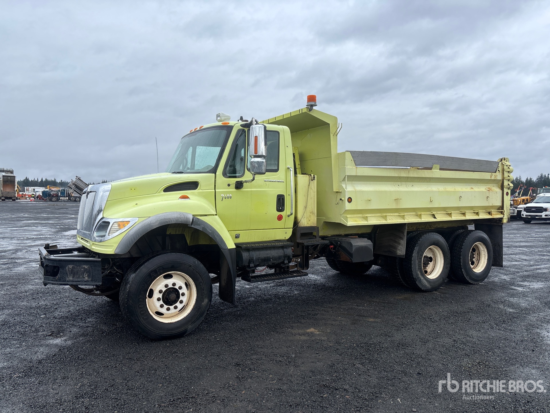 General Appearance with Featured Photo