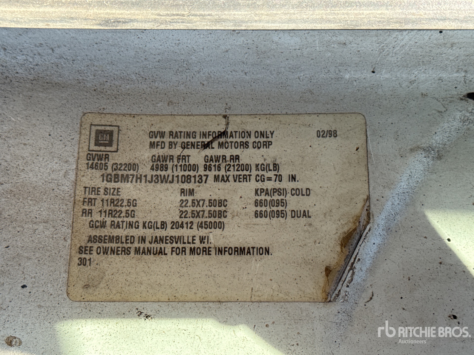 General Appearance with Serial Number / VIN