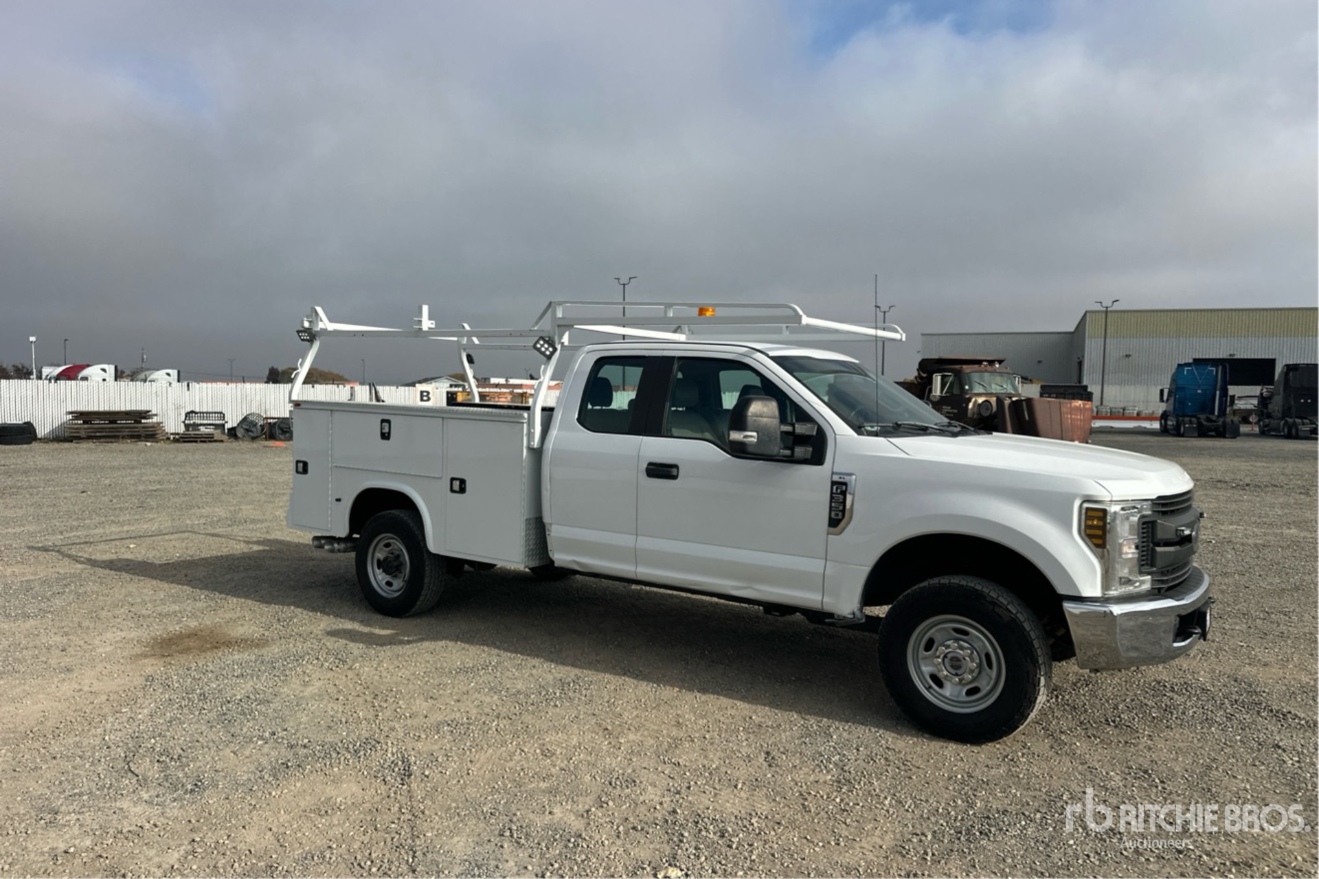 General Appearance with Picture, Right Front Corner