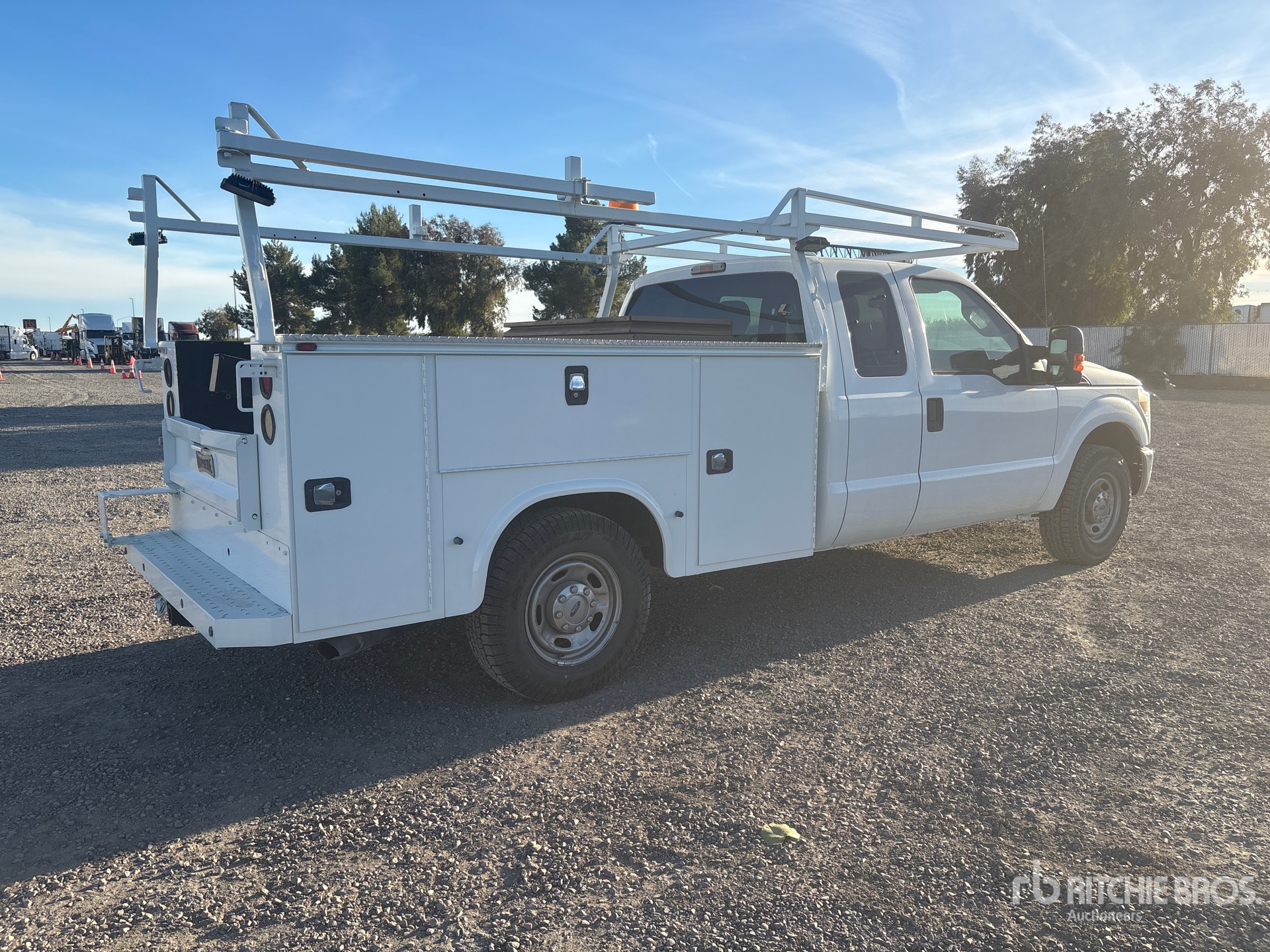 General Appearance with Image, coin arrière droit