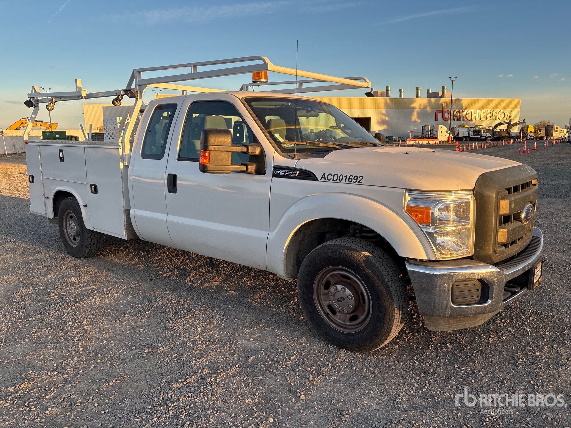 General Appearance with Image, coin avant droit