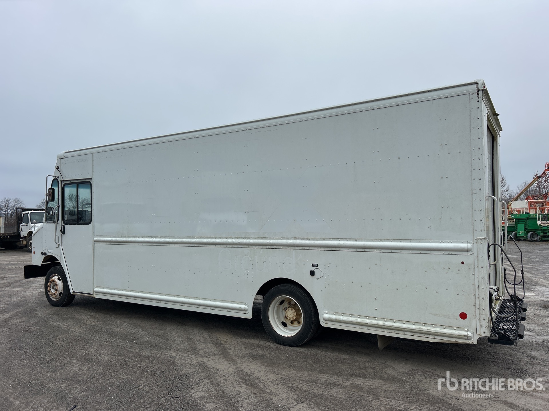 General Appearance with Imagen: esquina trasera izquierda