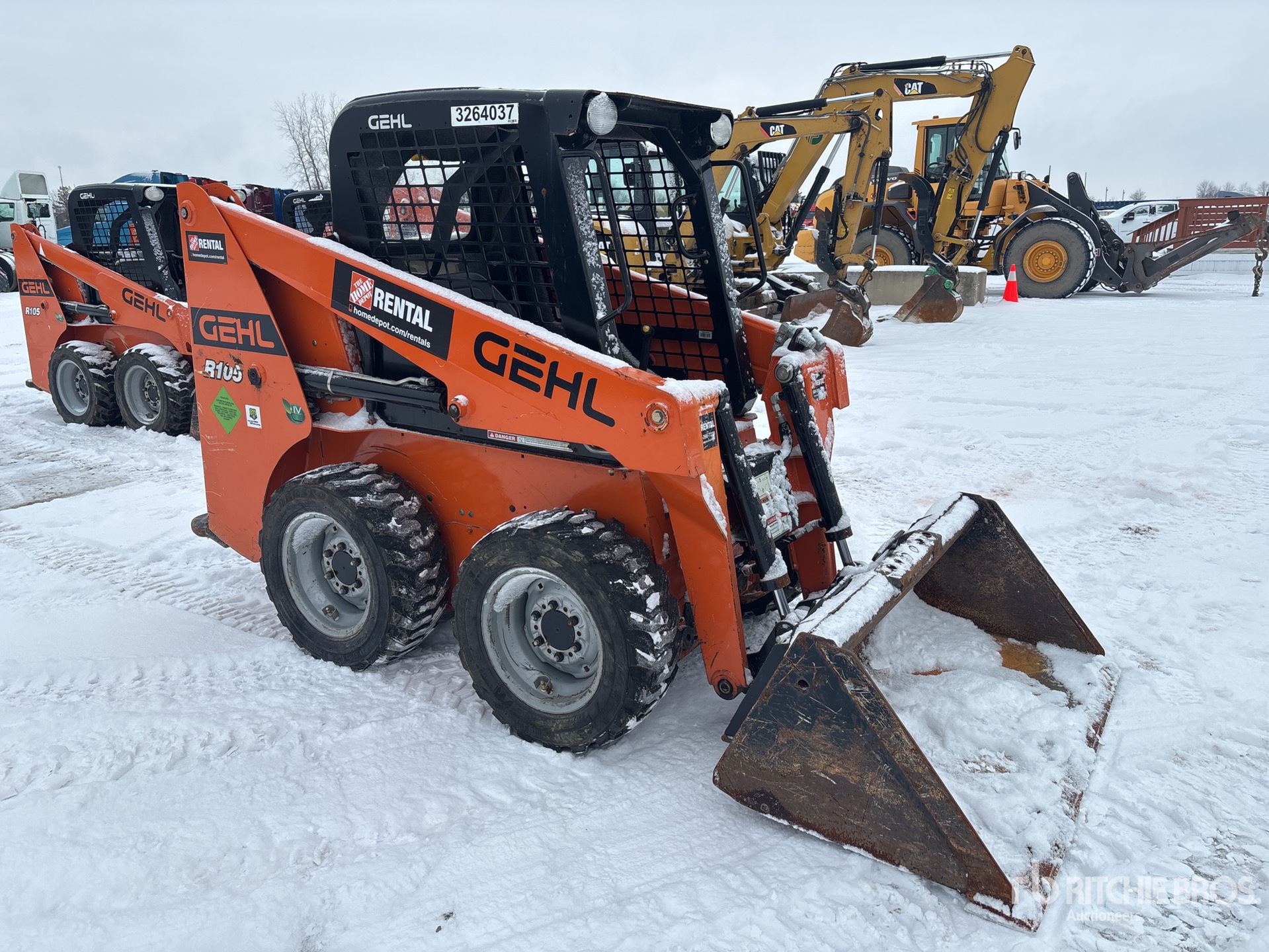 General Appearance with Picture, Right Front Corner