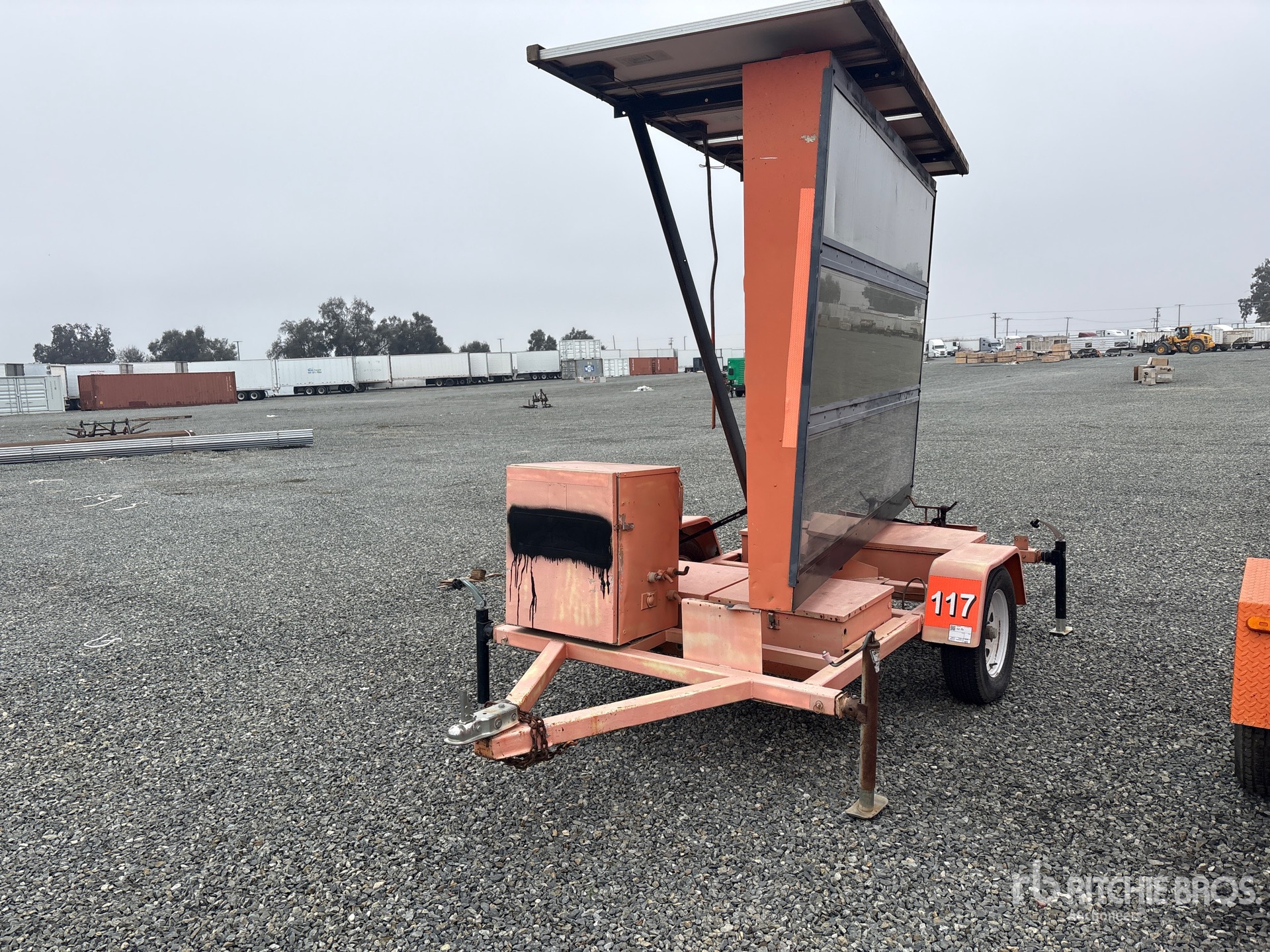 General Appearance with Image, coin avant gauche