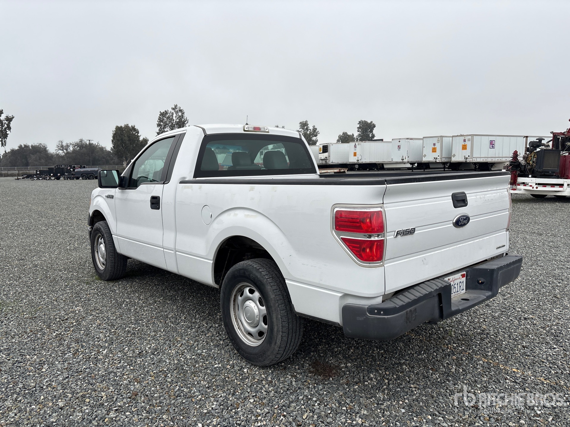 General Appearance with Picture, Left Rear Corner