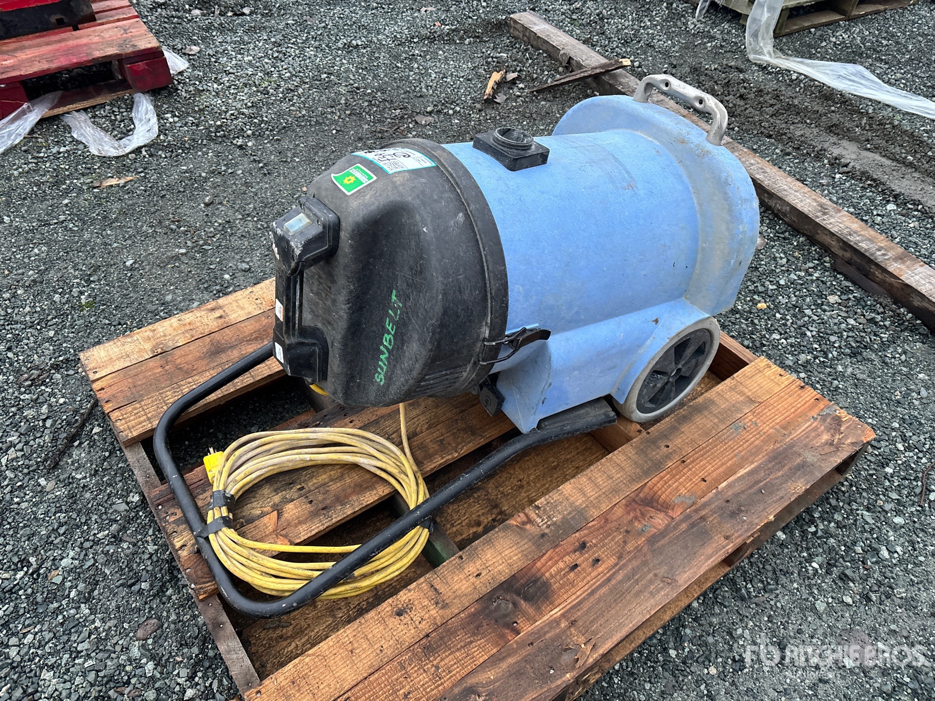 General Appearance with Imagen: esquina trasera derecha