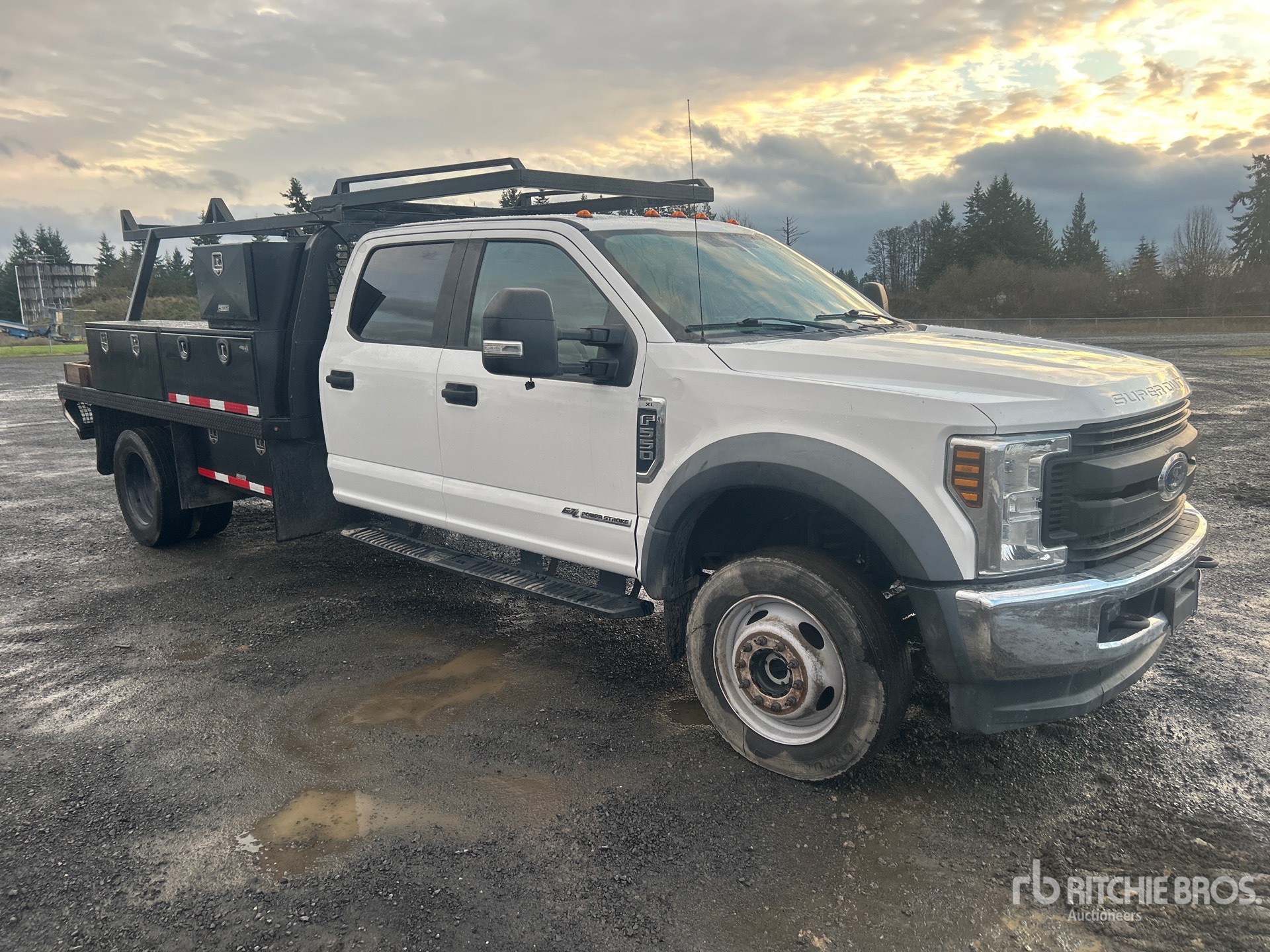 General Appearance with Bild, Ecke vorne rechts