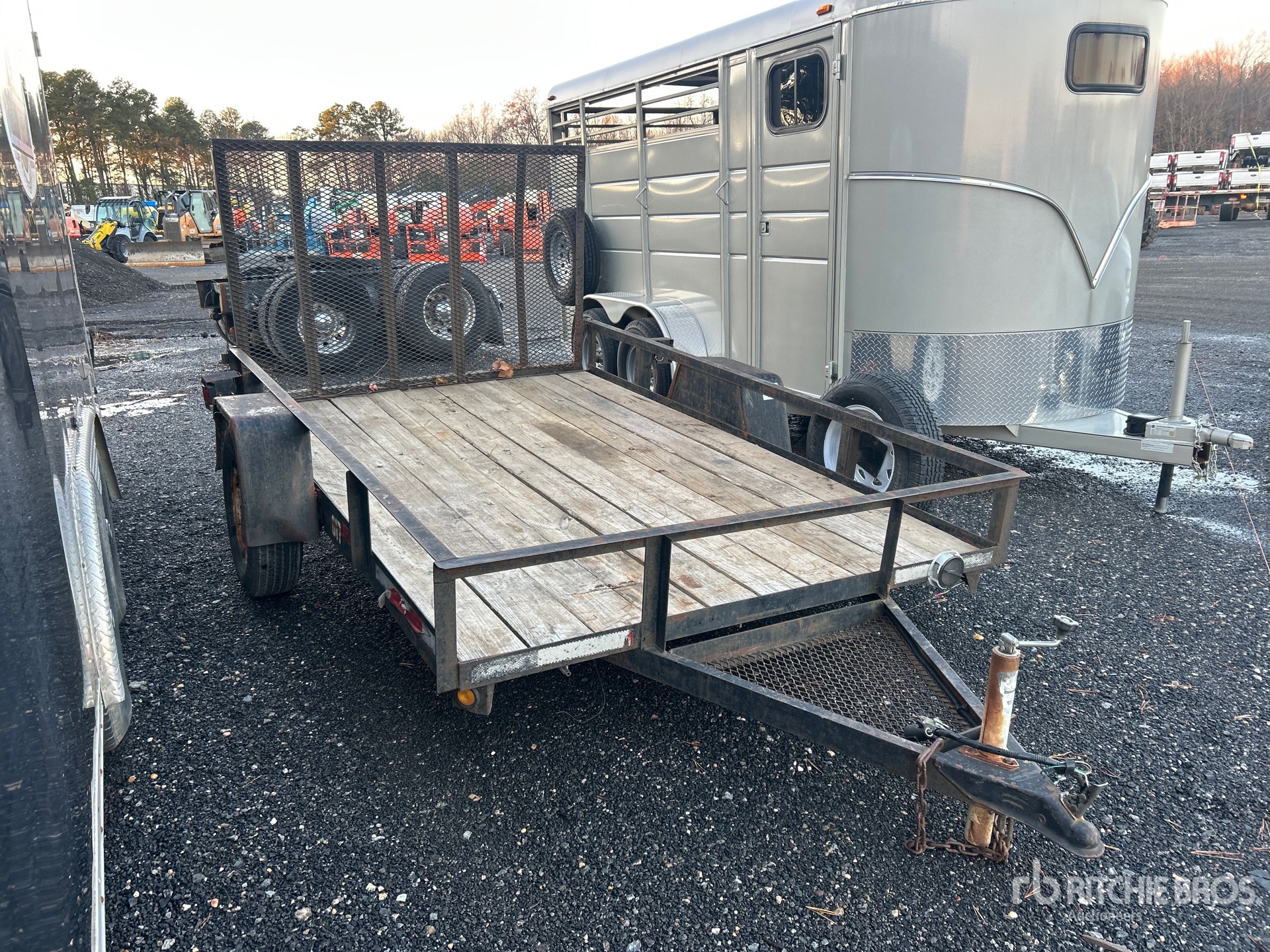 General Appearance with Foto, angolo anteriore destro