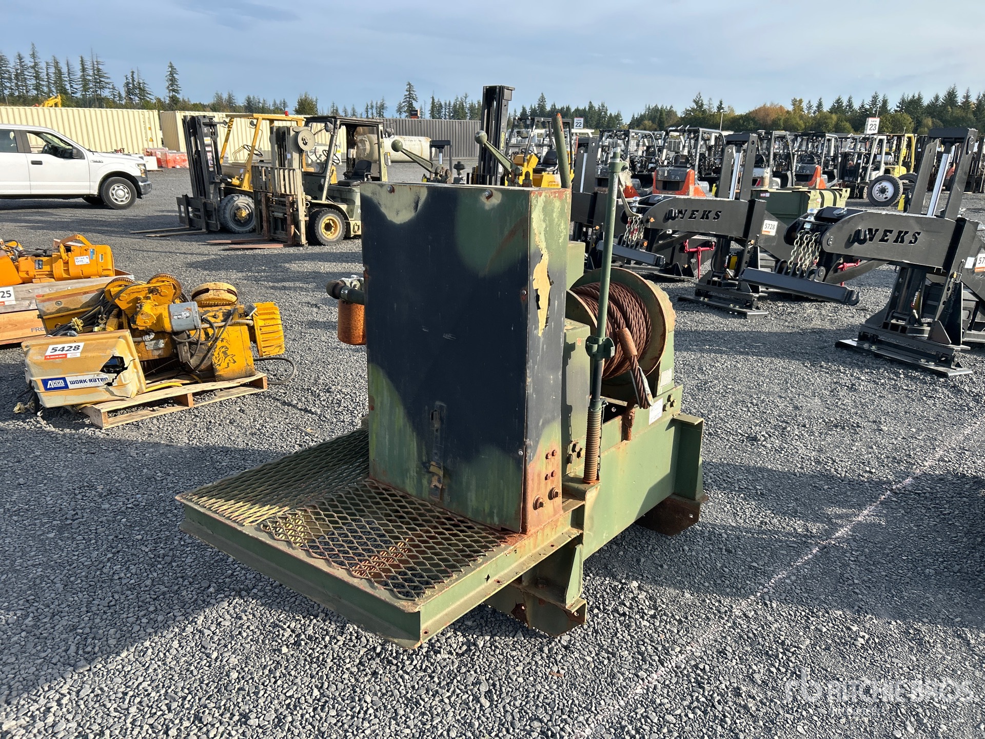 General Appearance with Picture, Right Front Corner