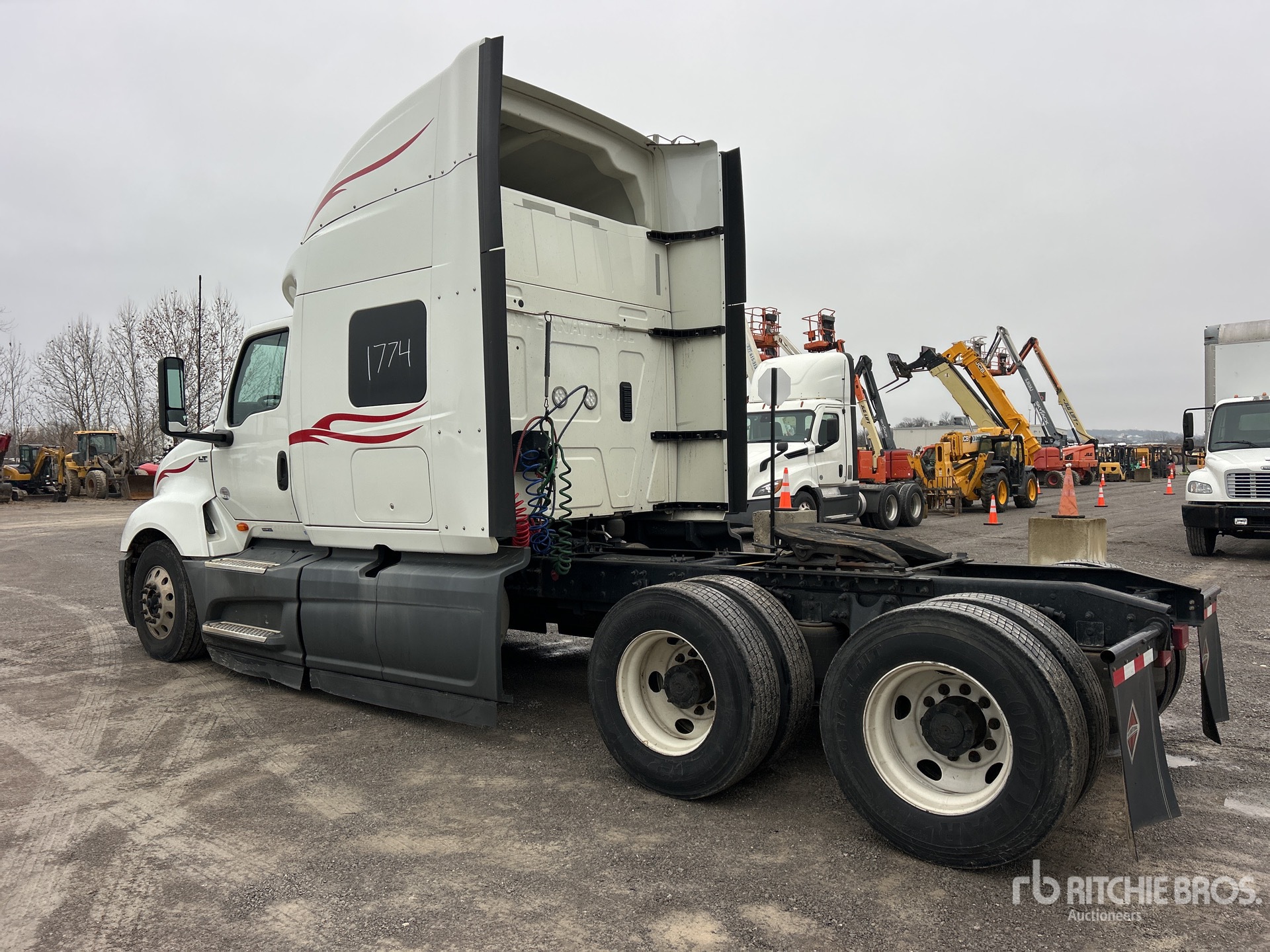 General Appearance with Picture, Left Rear Corner