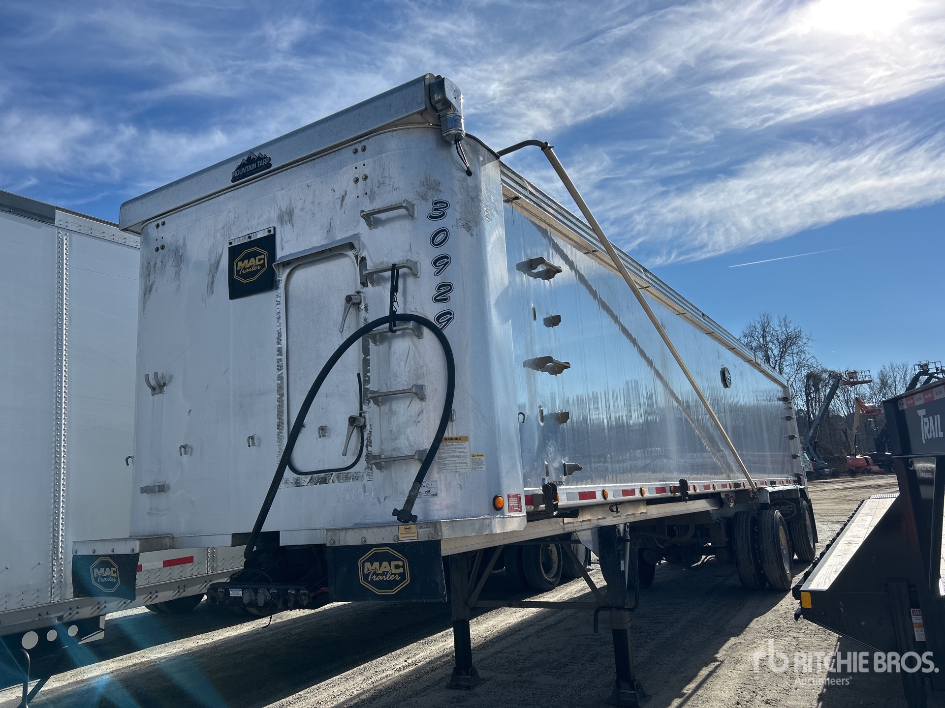 Aspect général with Image, coin avant gauche