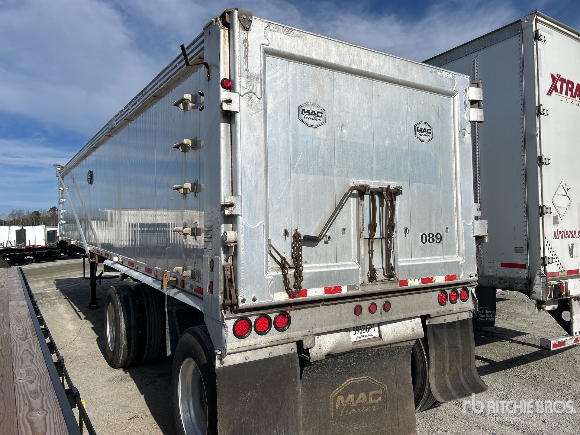 Aspect général with Image, coin arrière gauche