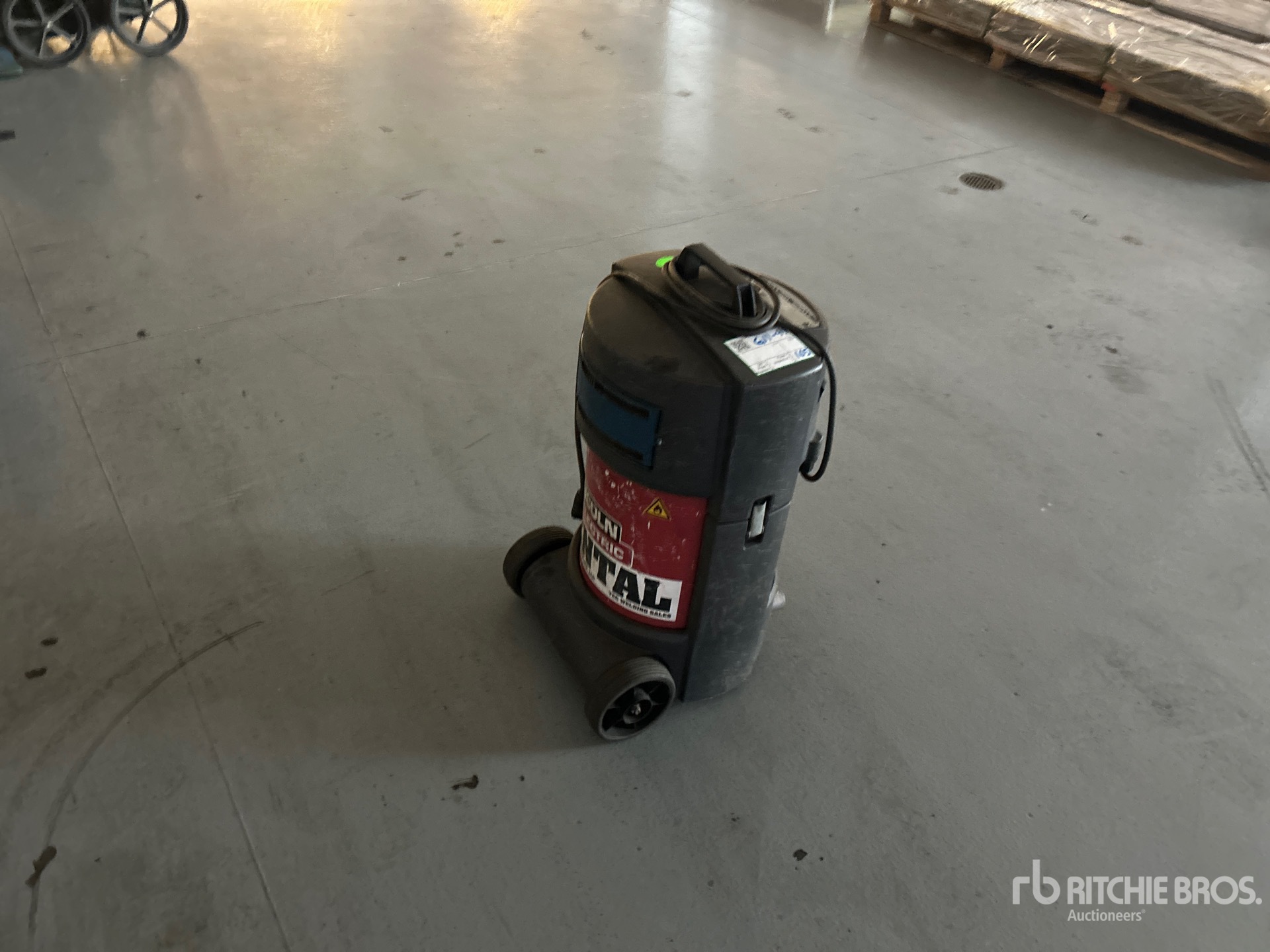 General Appearance with Bild, Ecke hinten rechts