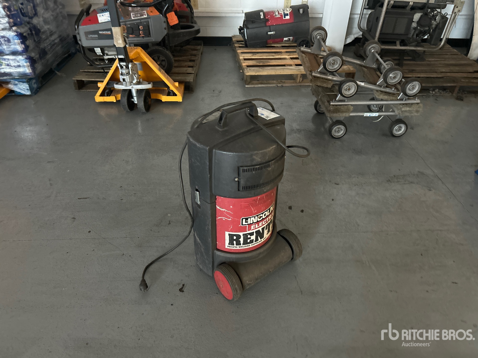 General Appearance with Bild, Ecke hinten links