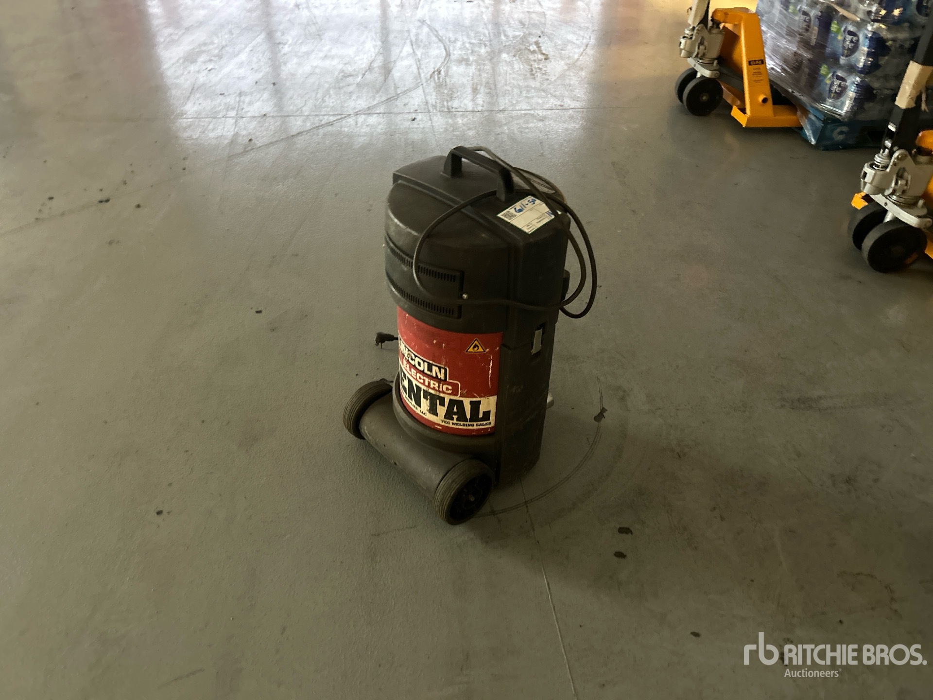 General Appearance with Bild, Ecke hinten rechts