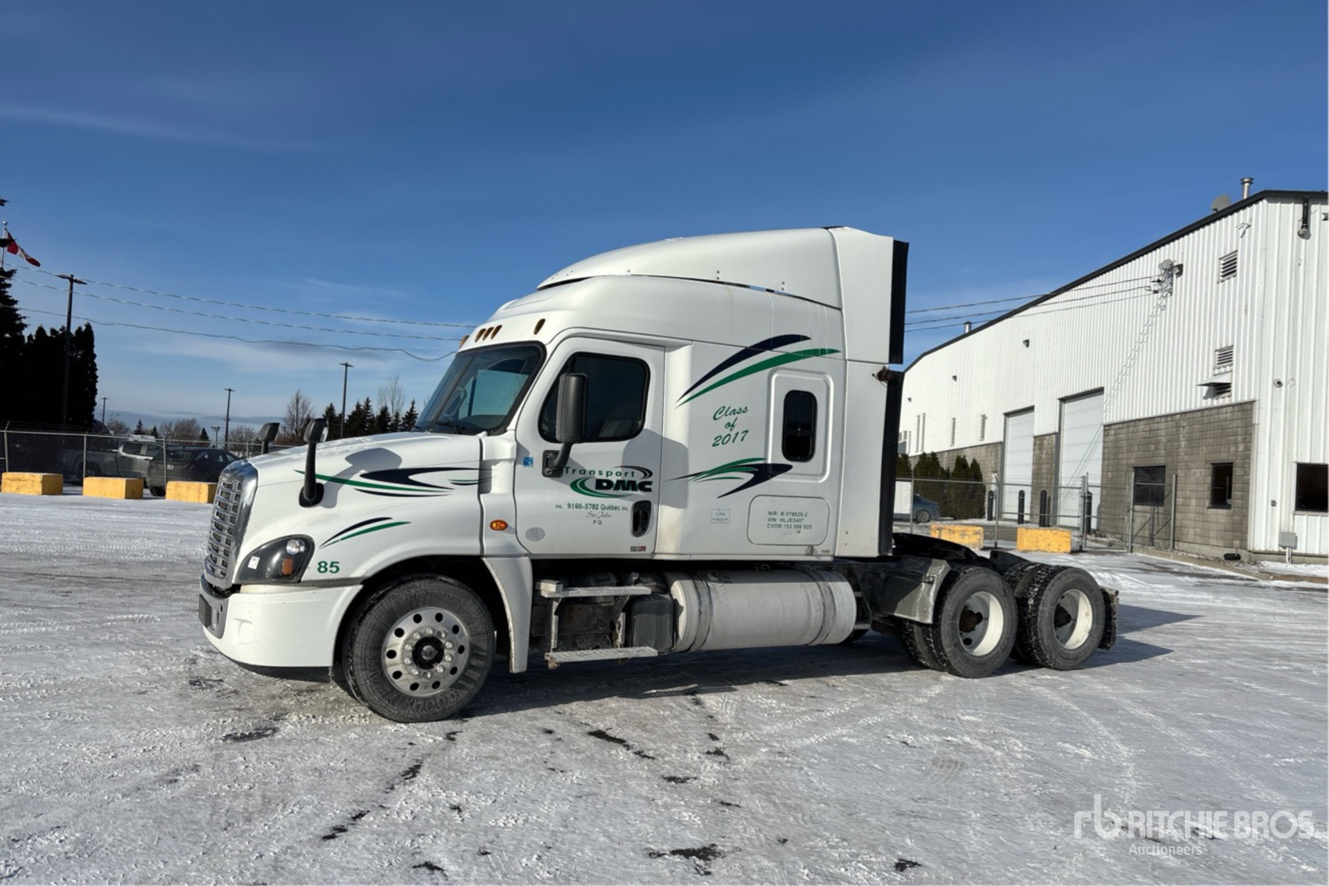 General Appearance with Picture, Left Front Corner