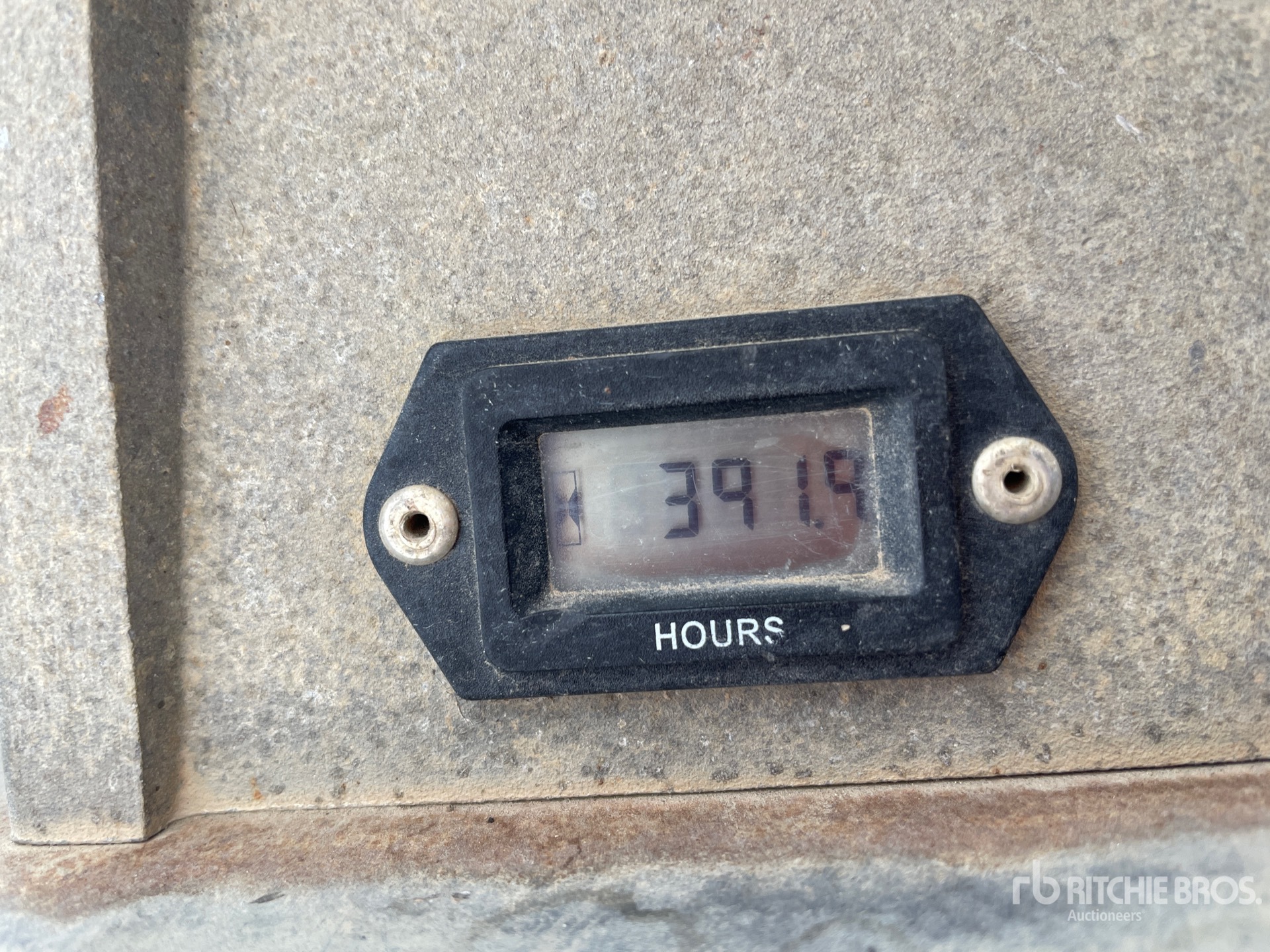 General Appearance with Hour Meter / Odometer