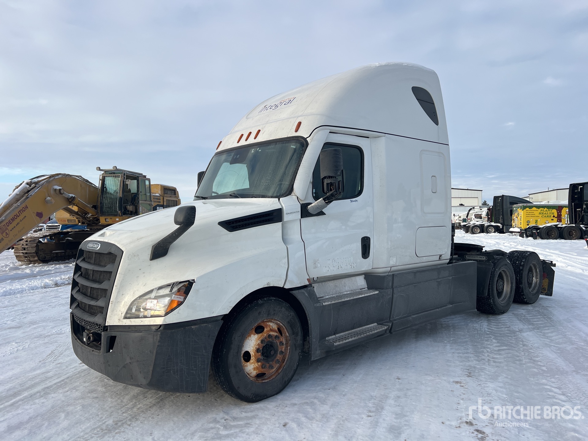 General Appearance with Picture, Left Front Corner