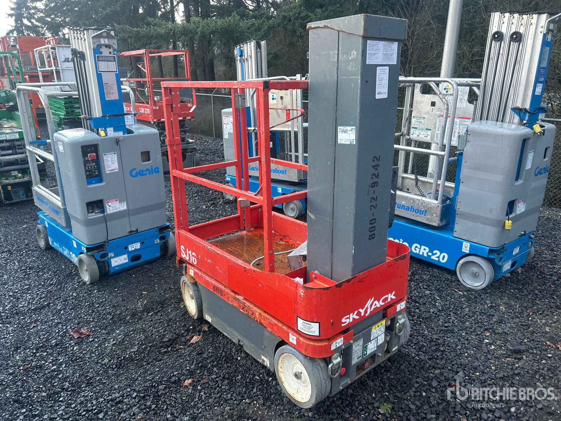 General Appearance with Picture, Right Front Corner