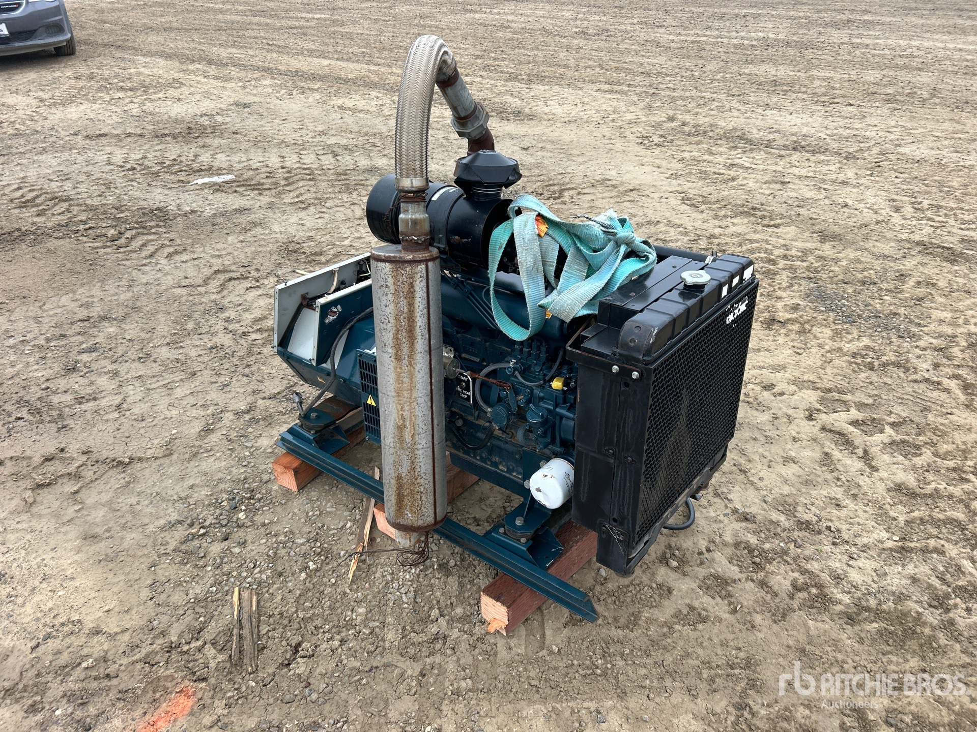 General Appearance with Picture, Left Rear Corner