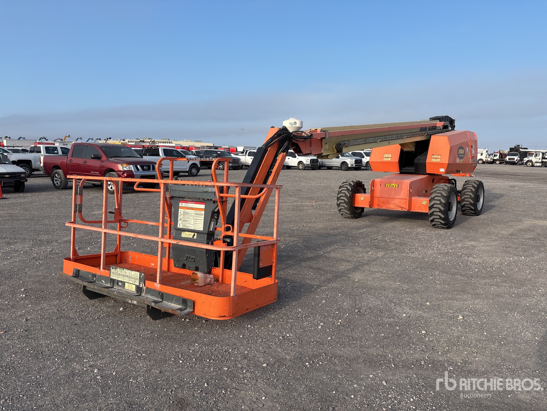 General Appearance with Picture, Left Front Corner