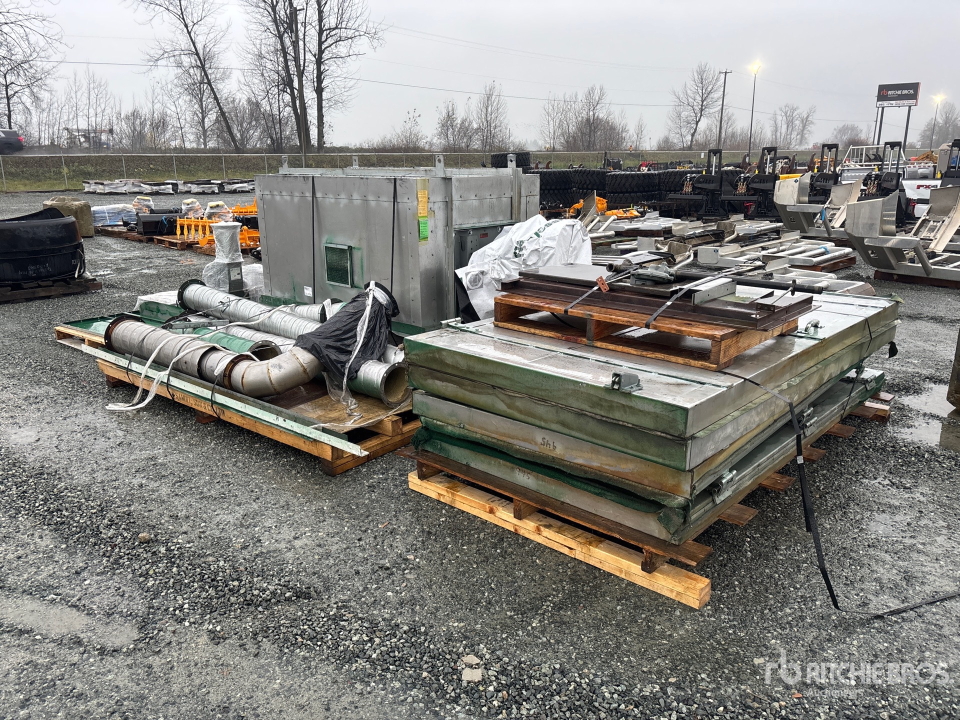 General Appearance with Image, coin avant gauche