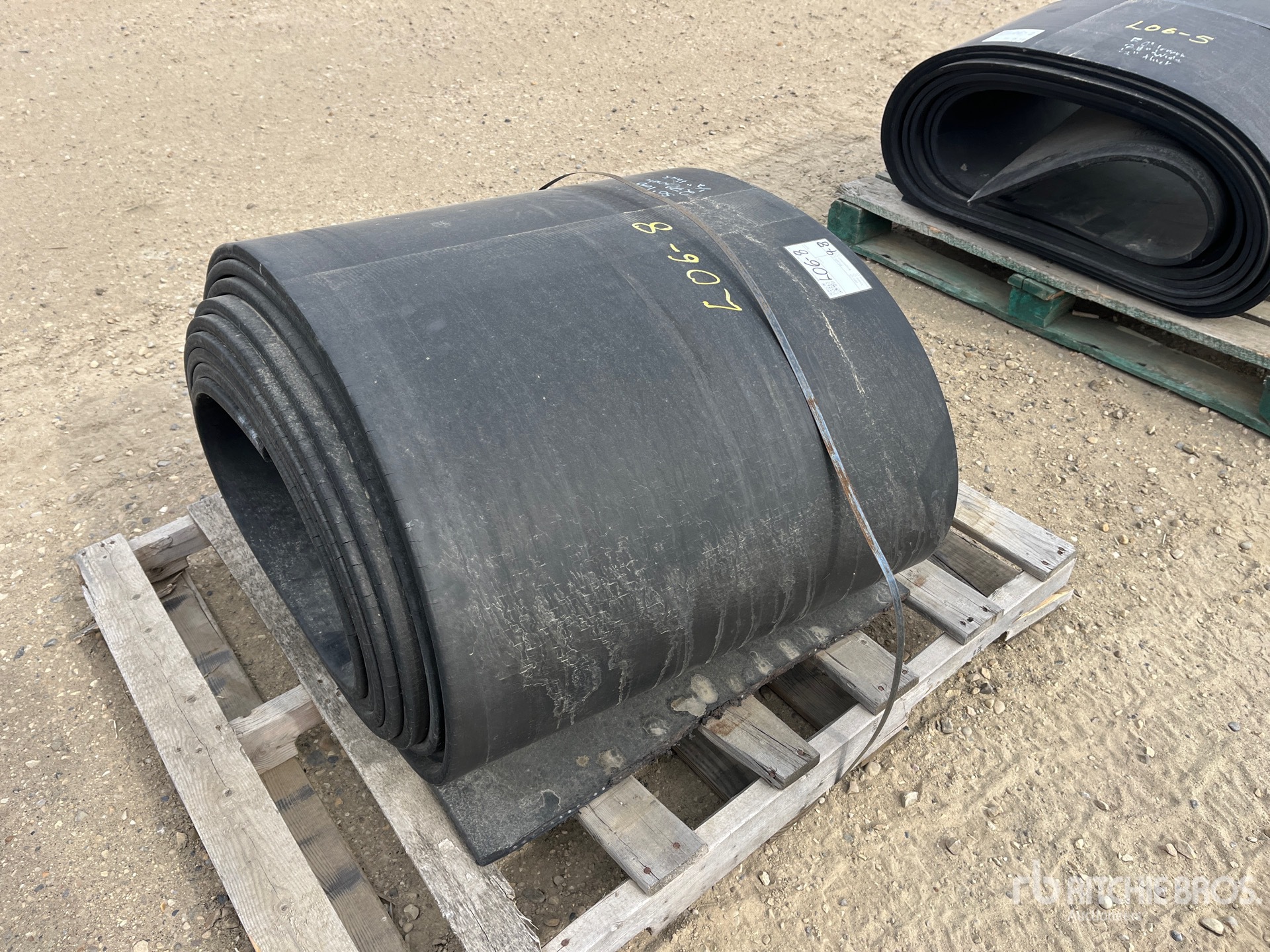 Aspect général with Image, coin avant gauche