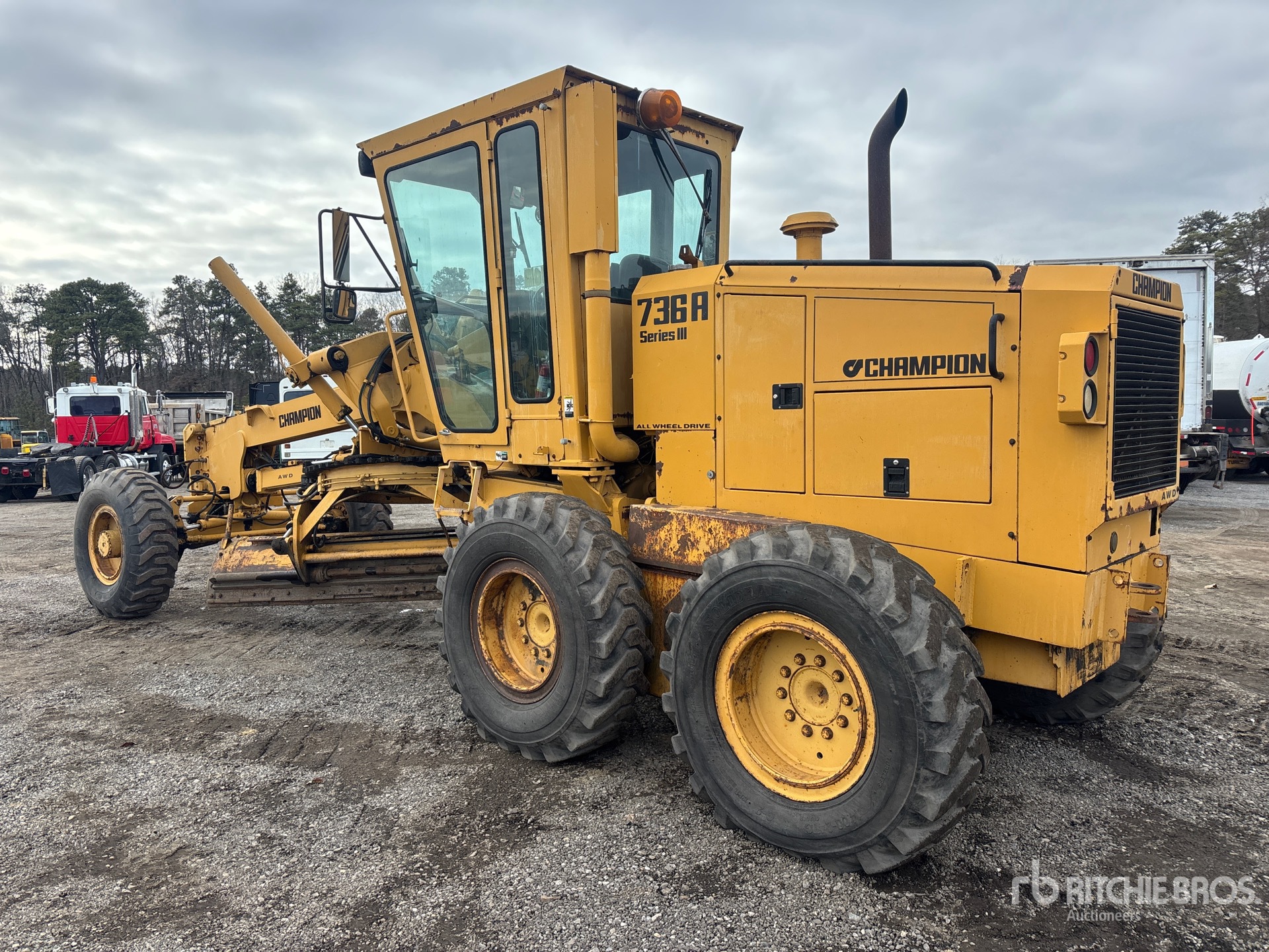 General Appearance with Picture, Left Rear Corner