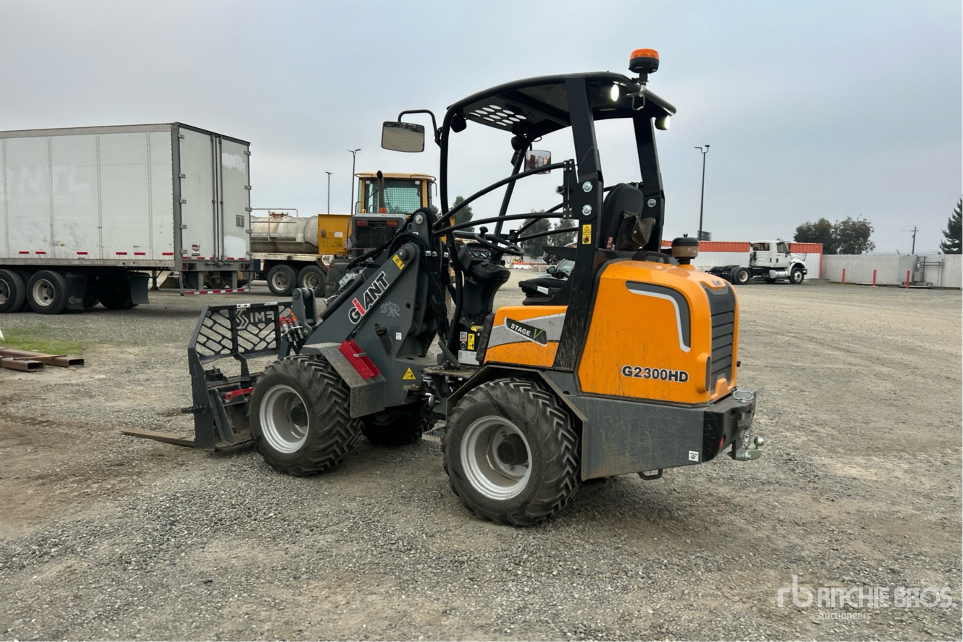 General Appearance with Imagen: esquina trasera izquierda