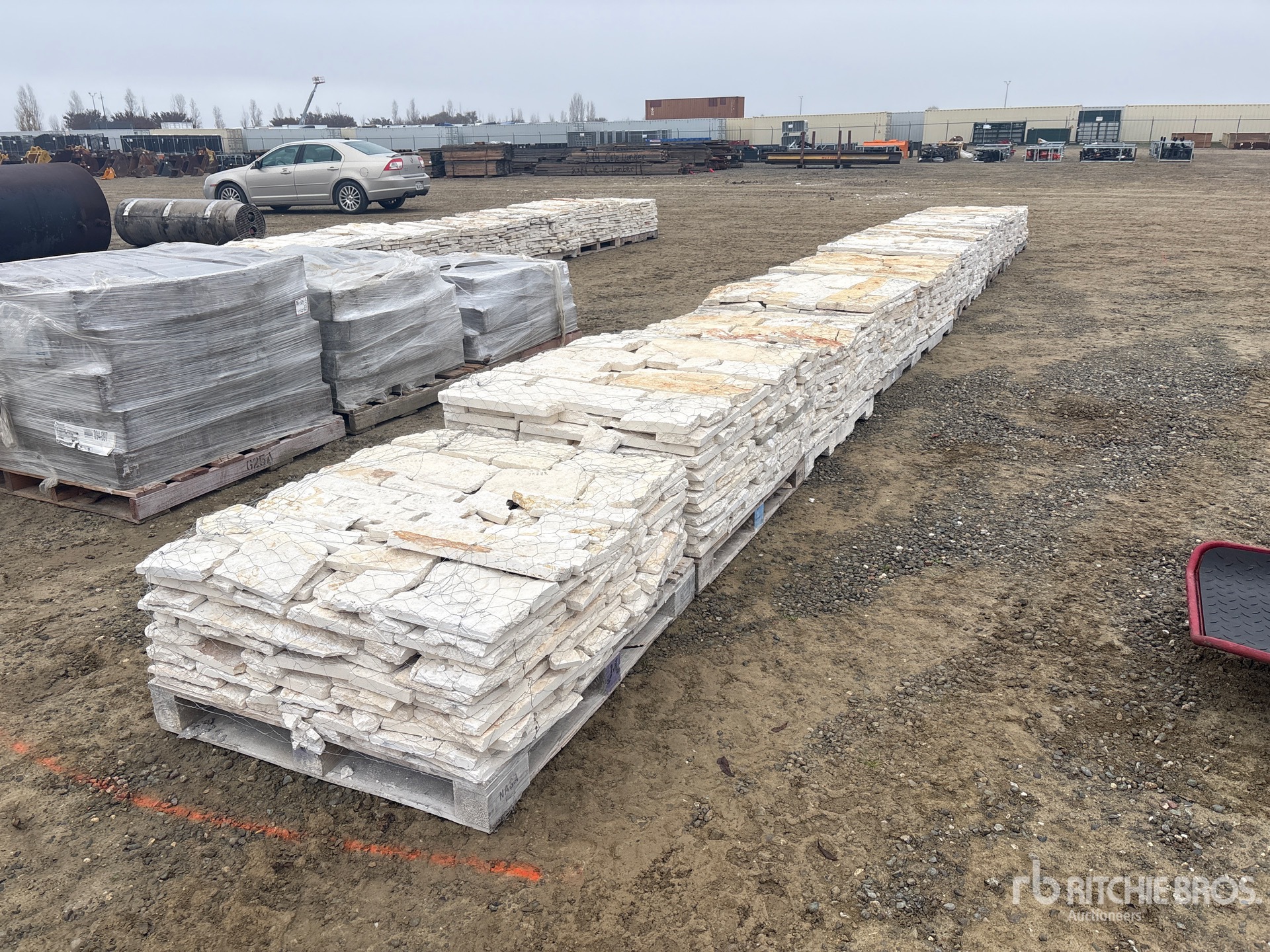 Aspect général with Image, coin avant droit