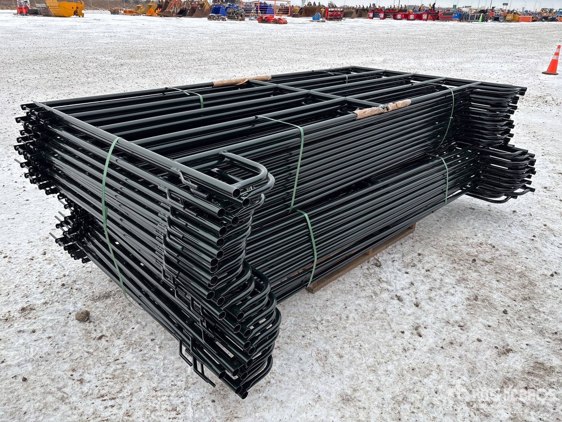 General Appearance with Bild, Ecke hinten links