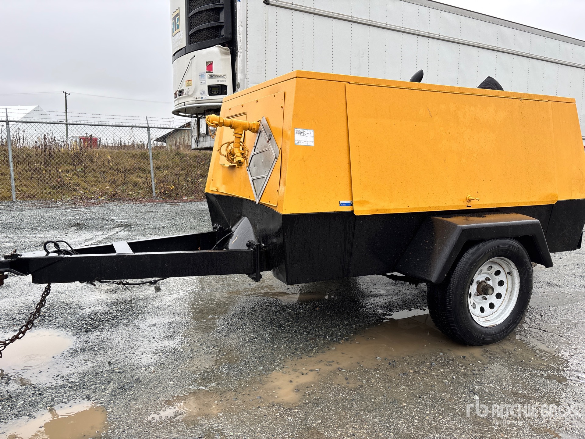 General Appearance with Featured Photo