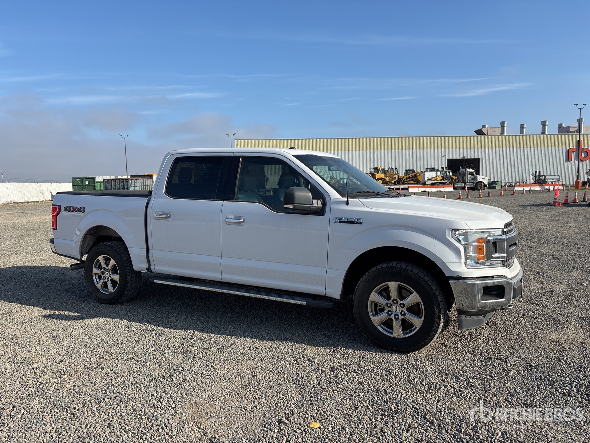 General Appearance with Imagen: esquina delantera derecha