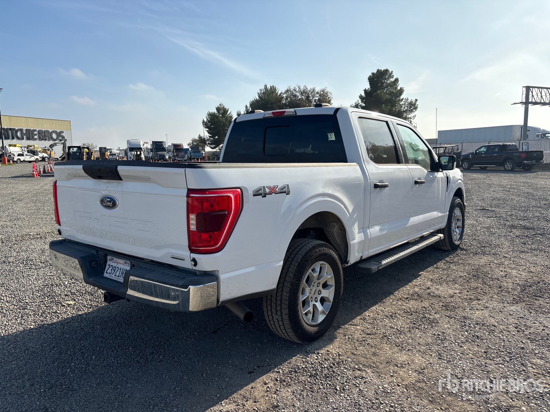 General Appearance with Imagen: esquina trasera derecha