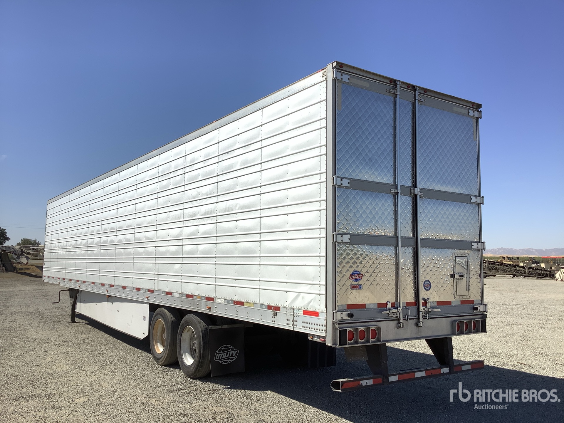 General Appearance with Foto, angolo posteriore sinistro