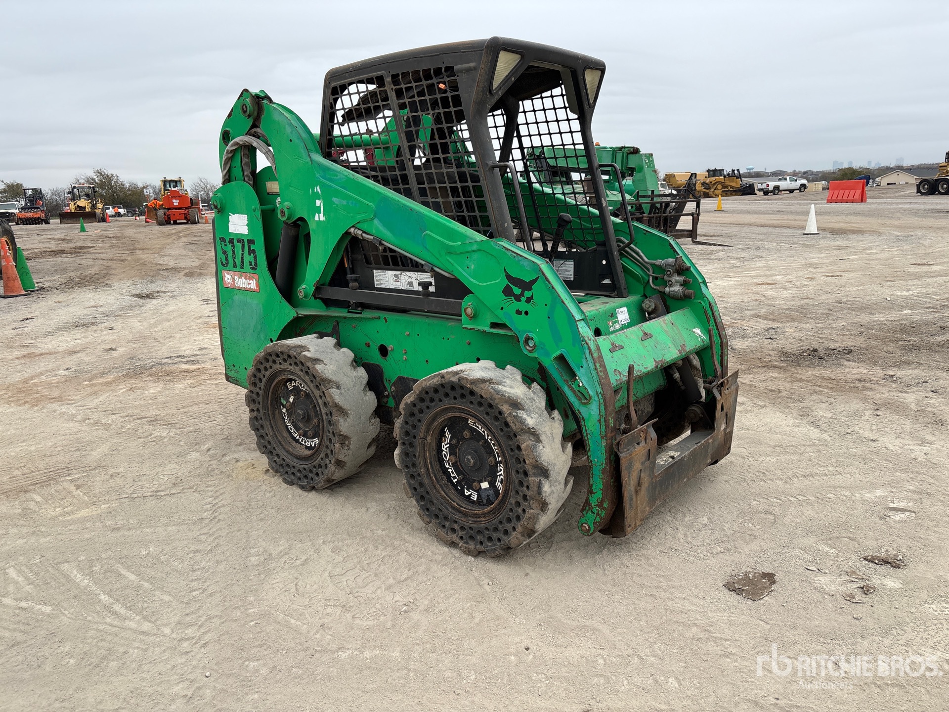 General Appearance with Foto, angolo anteriore destro